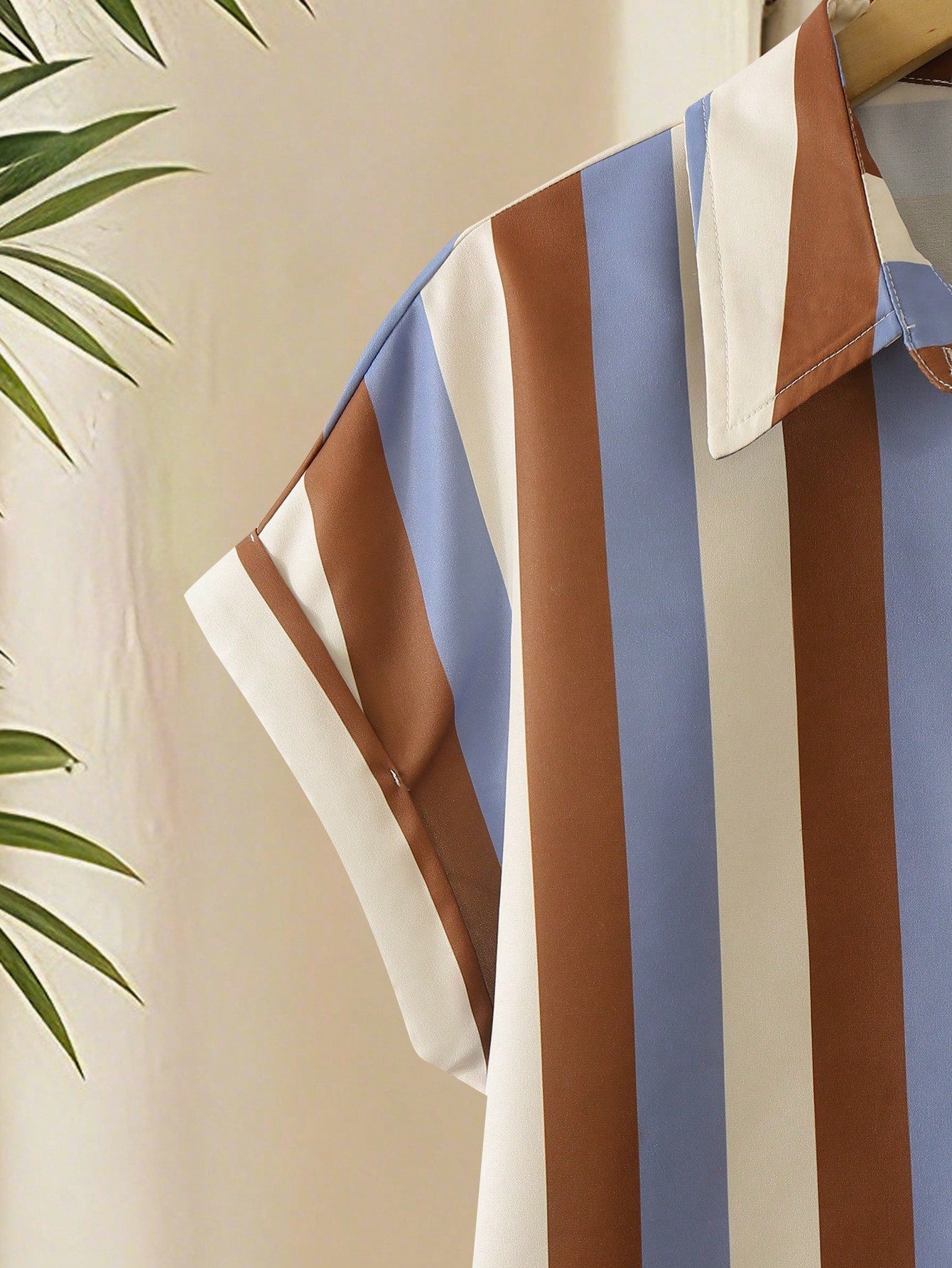 Franclia Striped Pocket Casual Vacation Front Button Short Sleeve Shirt