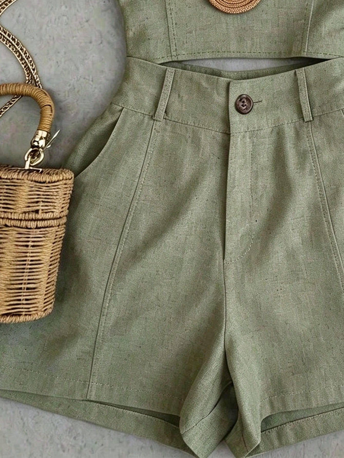 Franclia Summer Casual Solid Color V-Neck Tie Shoulder Top And Shorts Set