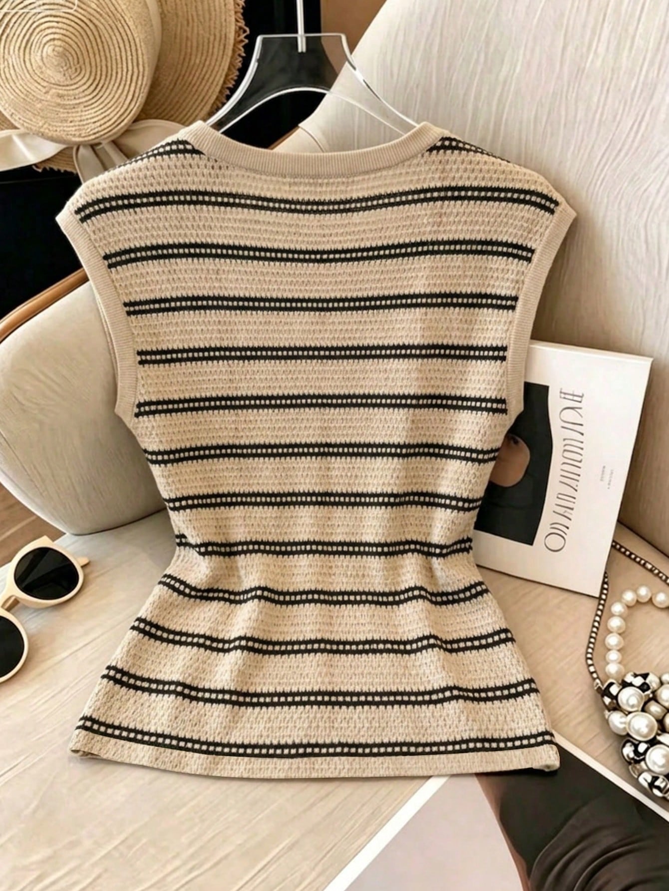 Franclia Summer, July Festival, Women's Casual T-Shirt, Outdoor Wear, Women's Casual T-Shirt, Apricot Wide Striped T-Shirt, V-Neck Twist Hem Striped Knit T-Shirt, Textured Knit T-Shirt