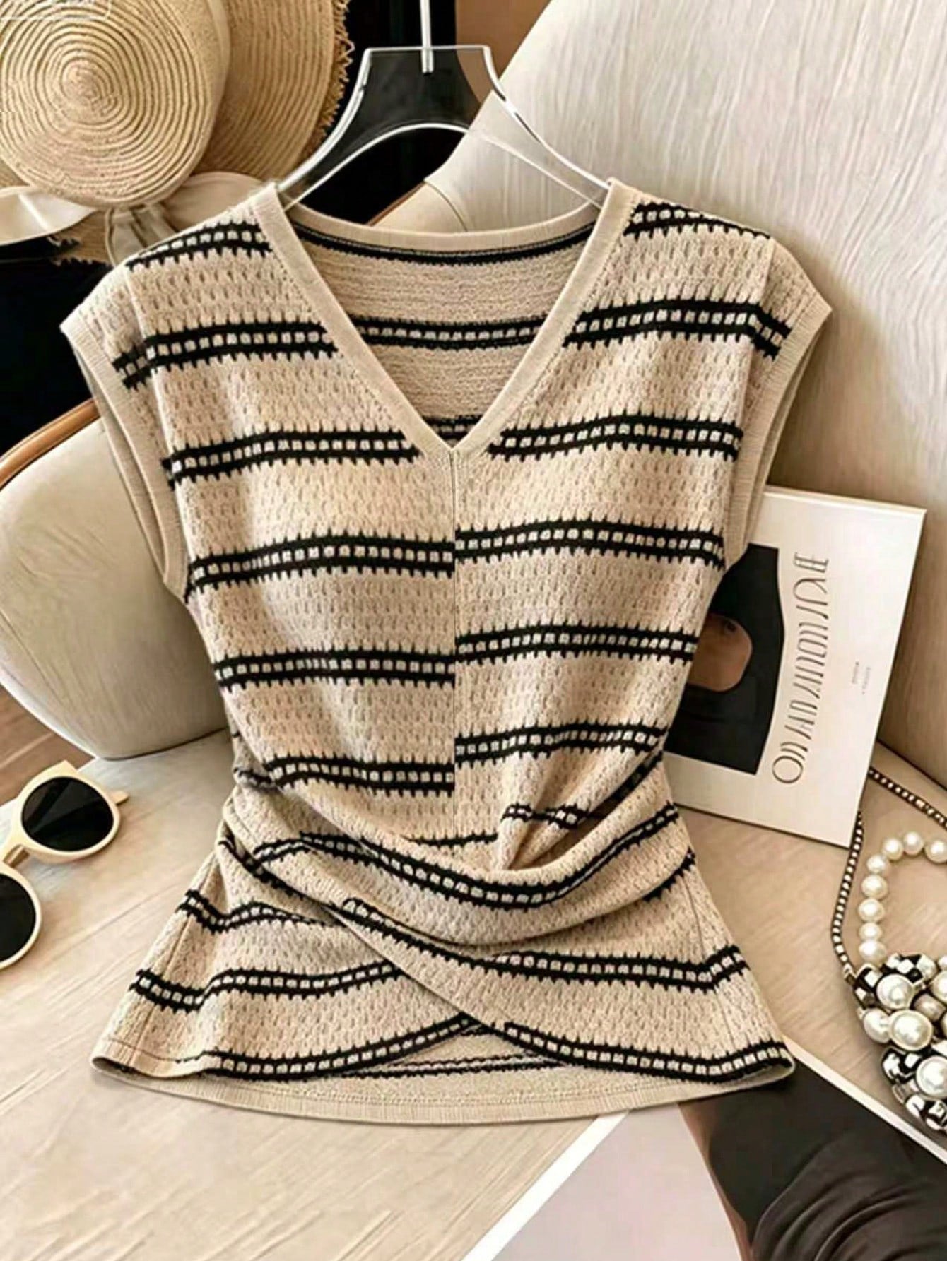 Franclia Summer, July Festival, Women's Casual T-Shirt, Outdoor Wear, Women's Casual T-Shirt, Apricot Wide Striped T-Shirt, V-Neck Twist Hem Striped Knit T-Shirt, Textured Knit T-Shirt