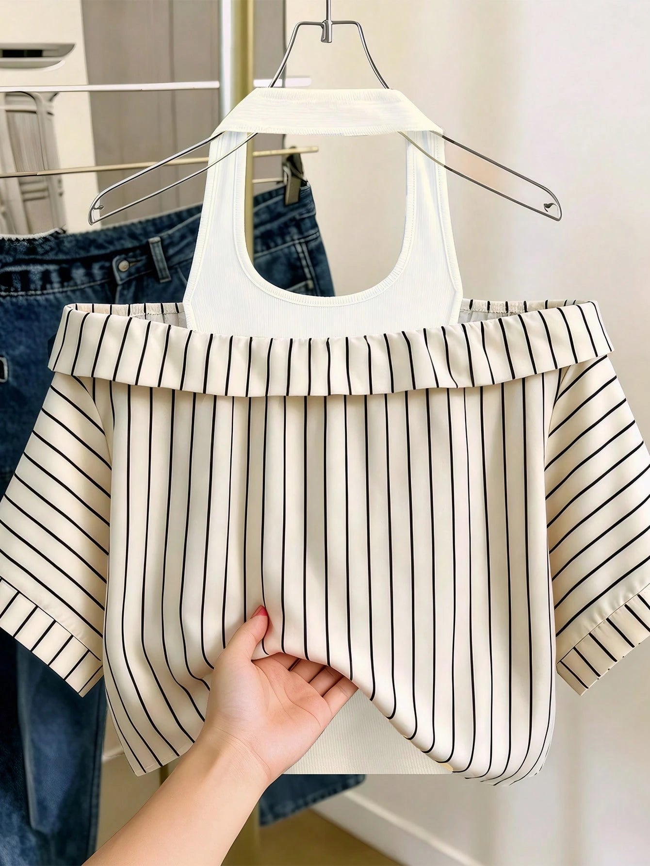 Franclia Women's Black And White Striped Ribbed 2 In 1 Short-Sleeved Shirt,Summer Casual Brunch Halter Neck Off-Shoulder Top,Elegant Office Work Wear