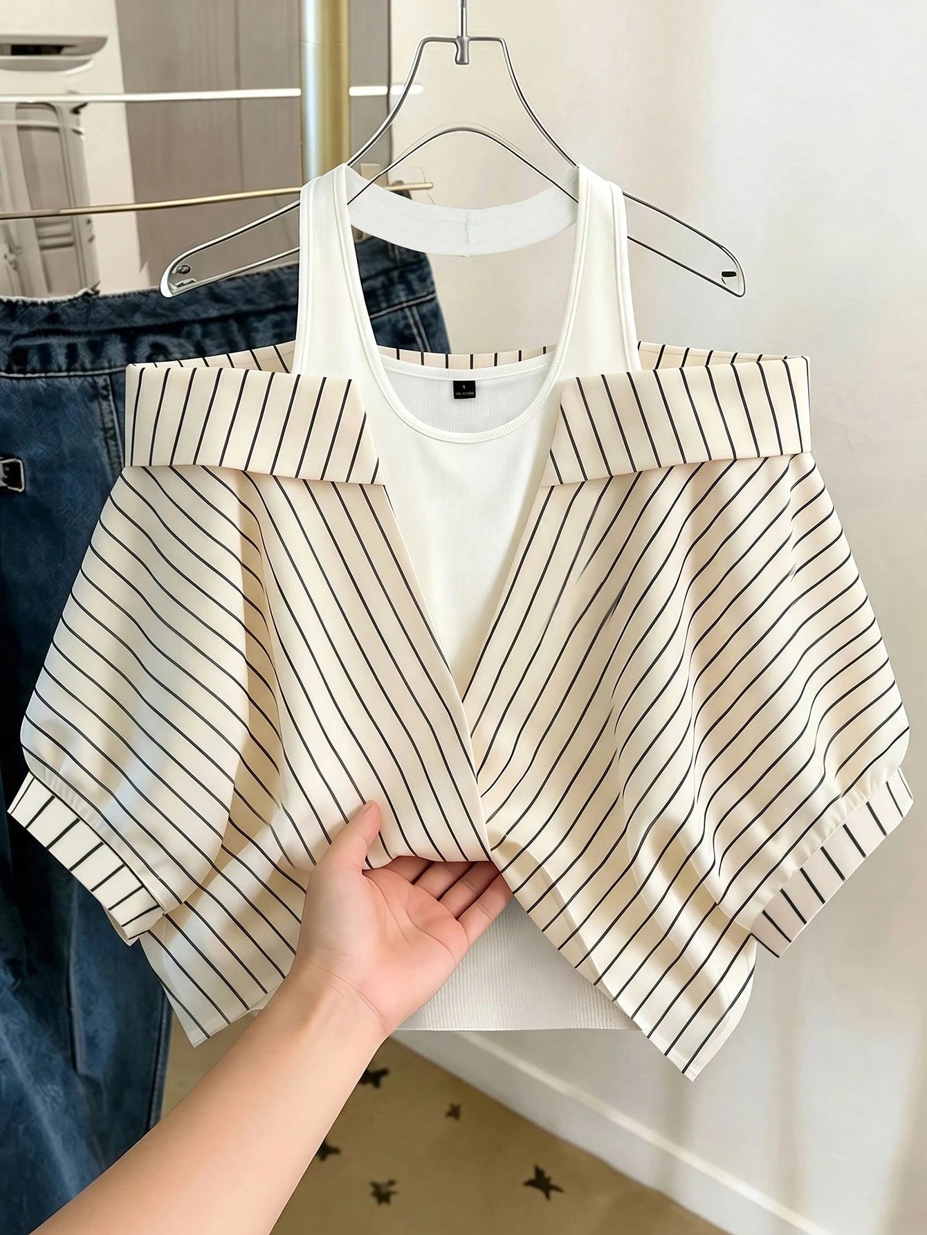 Franclia Women's Black And White Striped Ribbed 2 In 1 Short-Sleeved Shirt,Summer Casual Brunch Halter Neck Off-Shoulder Top,Elegant Office Work Wear