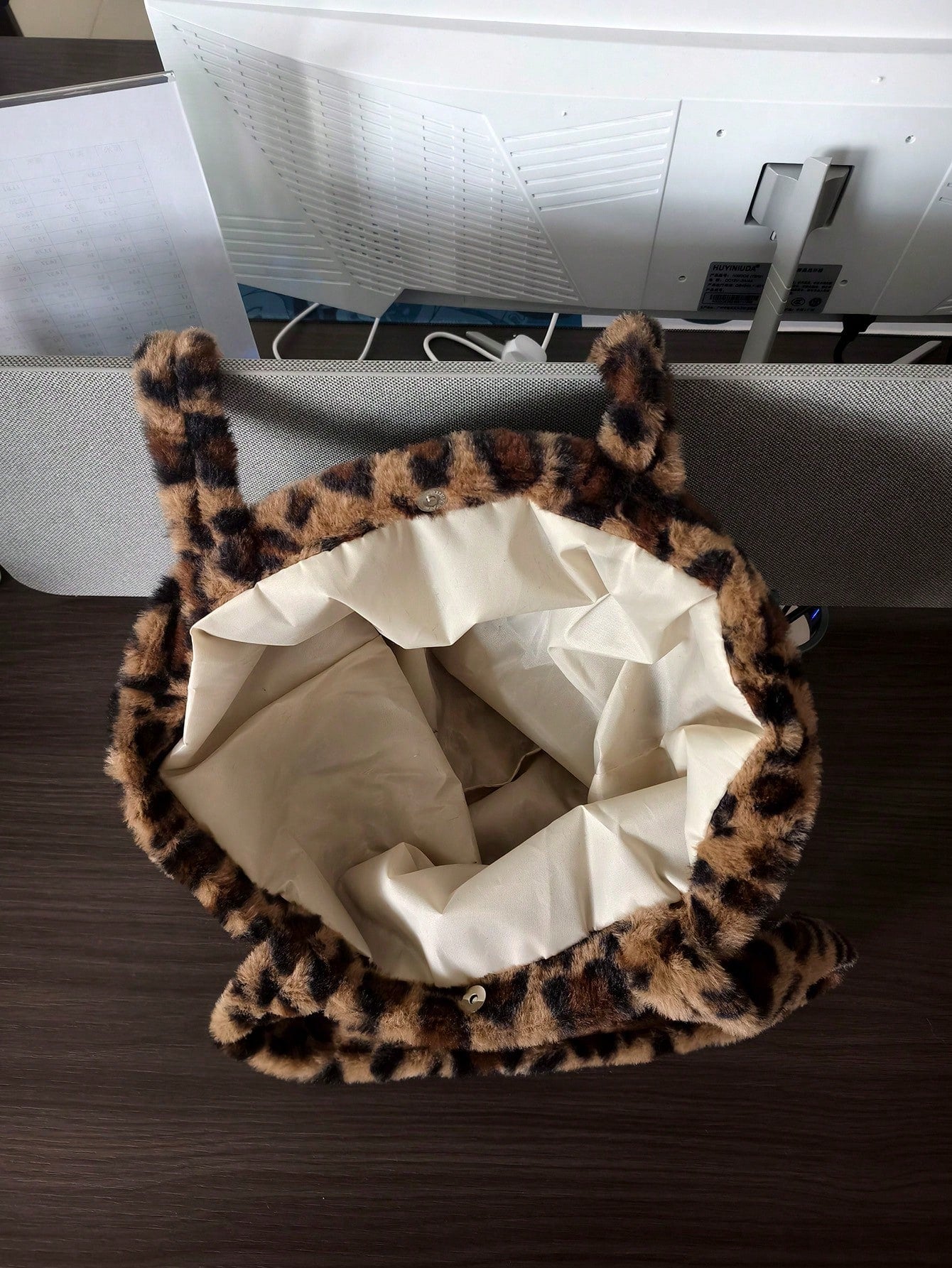 Fuzzy, Soft, Plush, Fluffy Leopard Fluffy Tote Bag For Girls, Women, College Students, Rookies & White-Collar Workers For Work, Office, Commute, For Autumn & Winter, Warm Winter, Outdoors, Leopard Pri