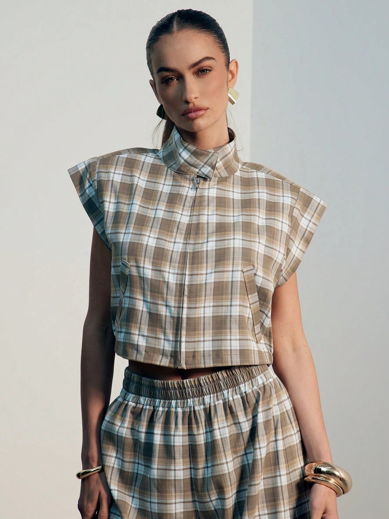 Hauture Women's Sexy Casual Plaid Print High Neck Front Zip Up Shoulder Pad Crop Top, Old Money, Sophisticated Top, Work, Brunch, Baby Showers, Dates