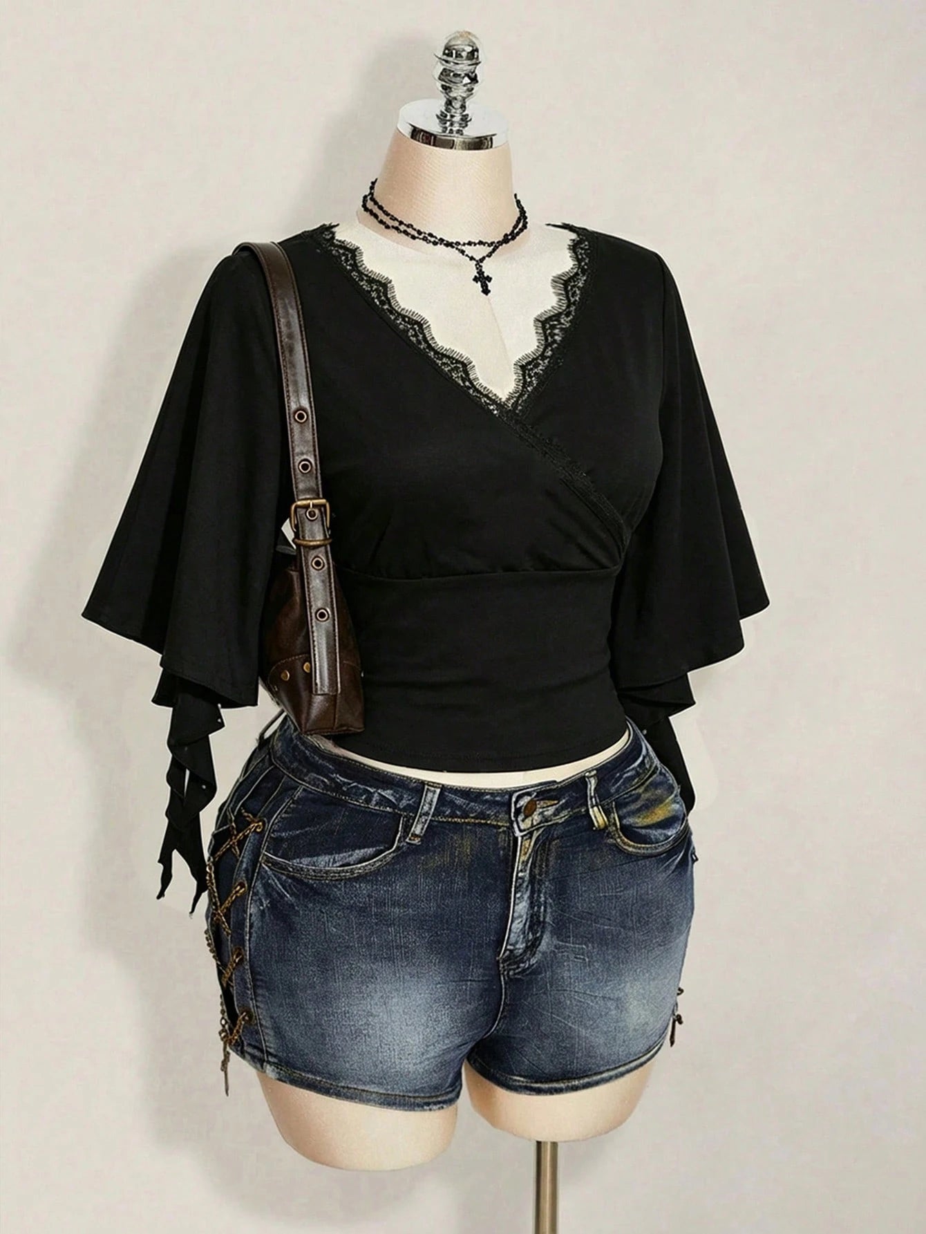ICON Plus Size Women's Retro Elegant Goth Black Lace V-Neck Ruffle Sleeve Fitted T-Shirt,Autumn Y2K Night Out Club Fashion Music Festival Basic Top