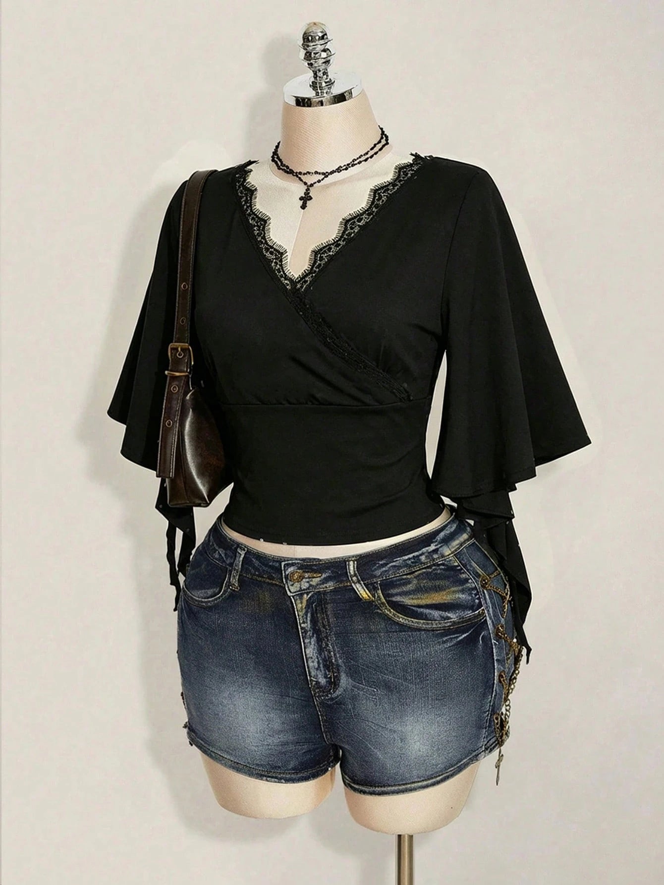 ICON Plus Size Women's Retro Elegant Goth Black Lace V-Neck Ruffle Sleeve Fitted T-Shirt,Autumn Y2K Night Out Club Fashion Music Festival Basic Top