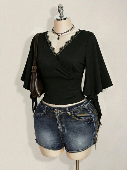 ICON Plus Size Women's Retro Elegant Goth Black Lace V-Neck Ruffle Sleeve Fitted T-Shirt,Autumn Y2K Night Out Club Fashion Music Festival Basic Top