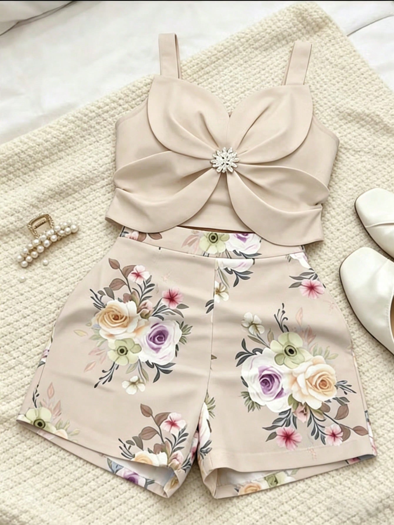 INAWLY Metal Flower Decor Casual Tank Top And Floral Print Shorts Set, Summer Fashion