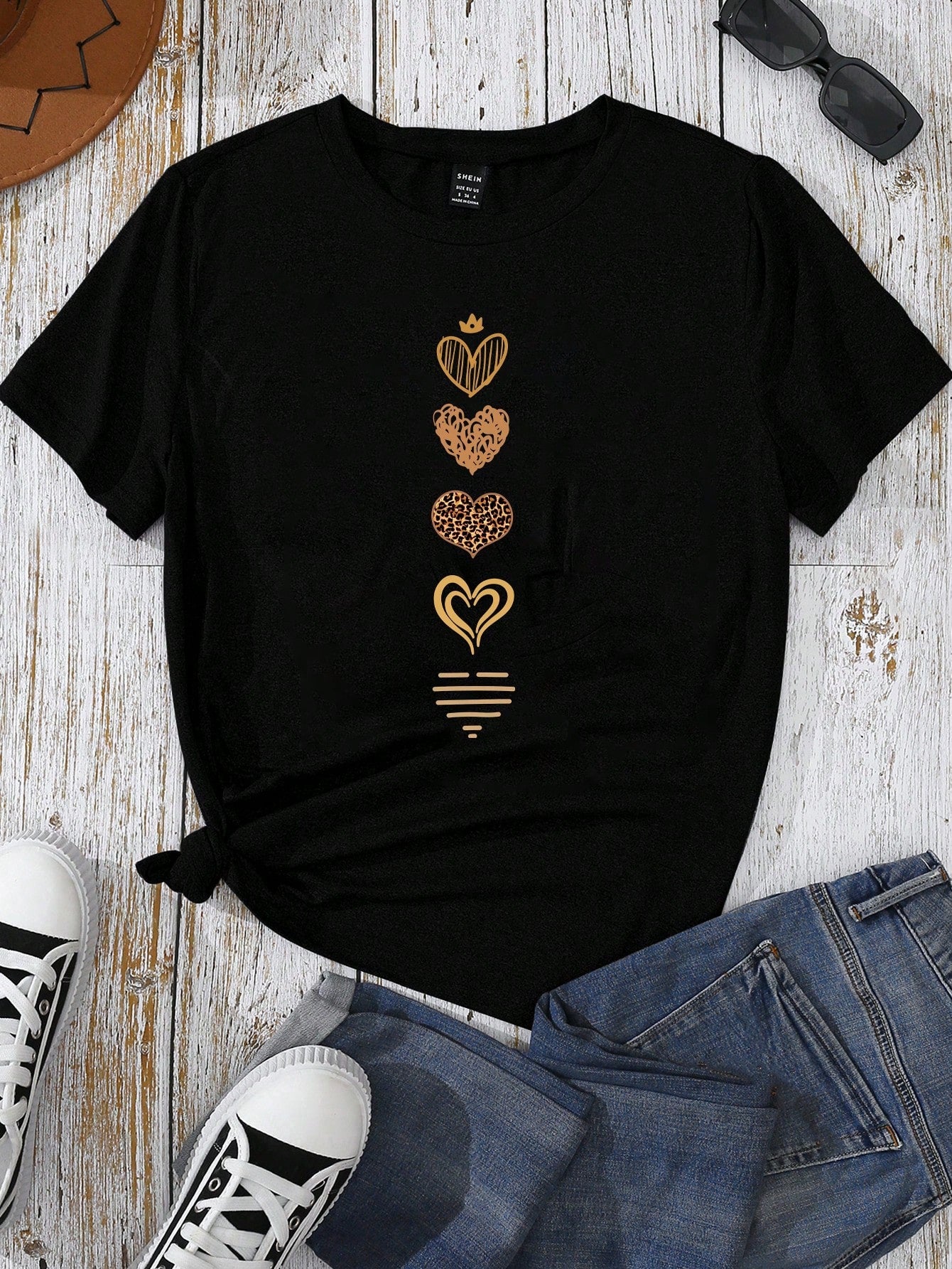 INAWLY Women's Heart Print Short Sleeve T-Shirt Graphic Tees Women Tops