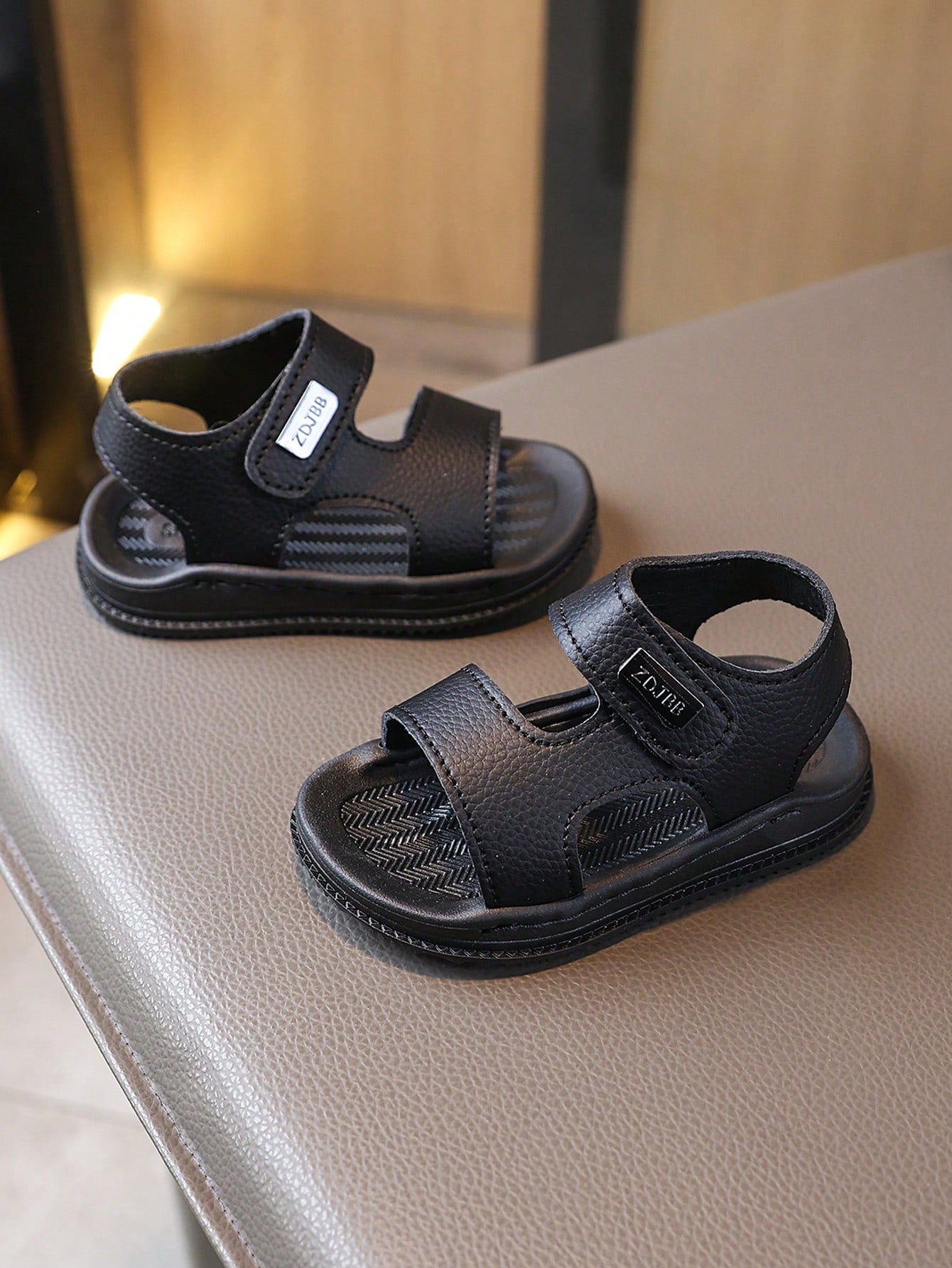 Infant Sandals, Unisex Fashion Versatile Non-Slip Durable Rubber Soft Sole Hook And Loop Toddler Sandals