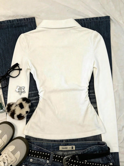 IslaSuriya Back-To-School White And Black Letter Print Polo Shirt,Slim-Fit Long-Sleeve Base Shirt,Autumn Casual Sporty School Waist-Cinching Fashionable Top