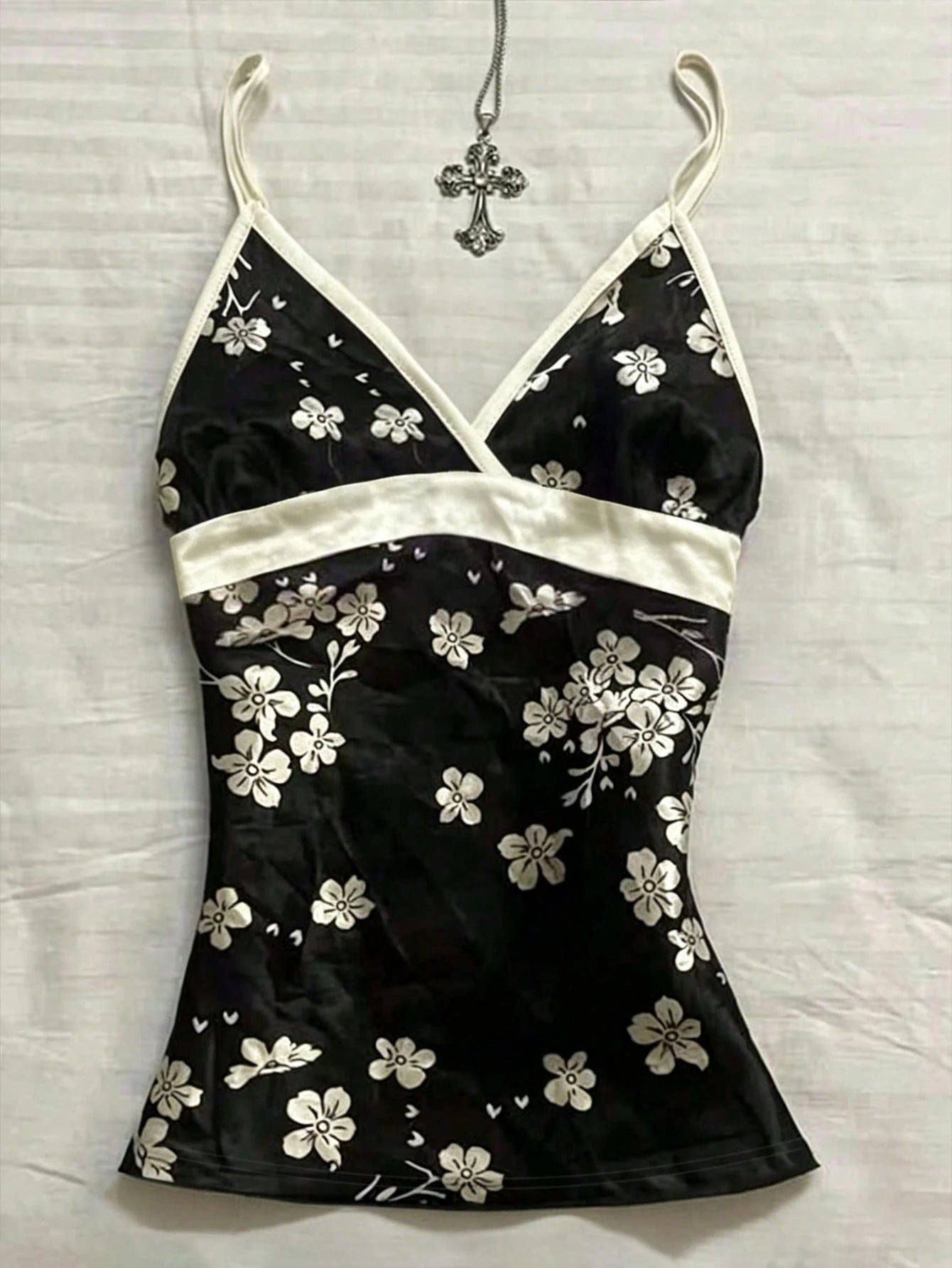 IslaSuriya Women's Floral Print Casual Camisole Top