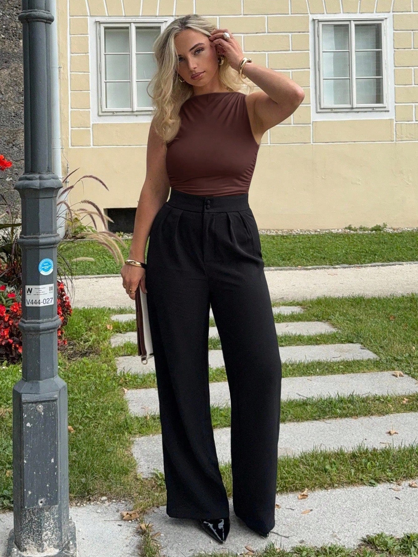 Jeta Ari Solid Color Pleated Round Neck Fitted Summer Fashion Tank Top