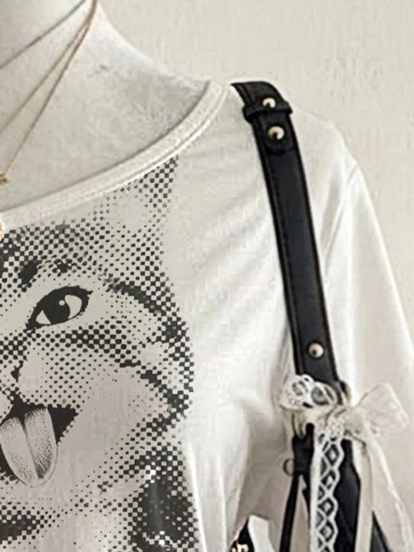 Lalippa Women's Cat Print Off-Shoulder Short Sleeve Casual T-Shirt