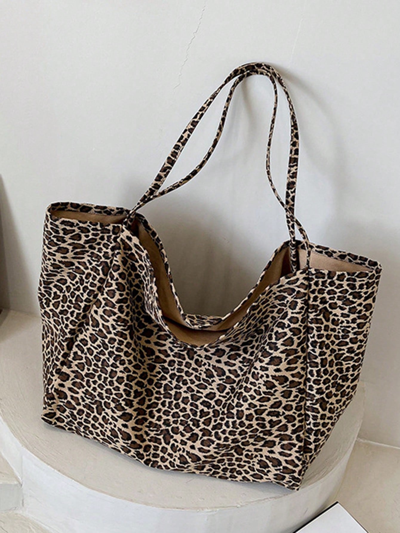 Large Leopard Print Tote Bag, High Capacity Shoulder Bag, Underarm Bag Essential For Commuting, Backpack, Large Capacity, Portable, Suitable For Teenagers, Women, College Students, White-Collar Worker
