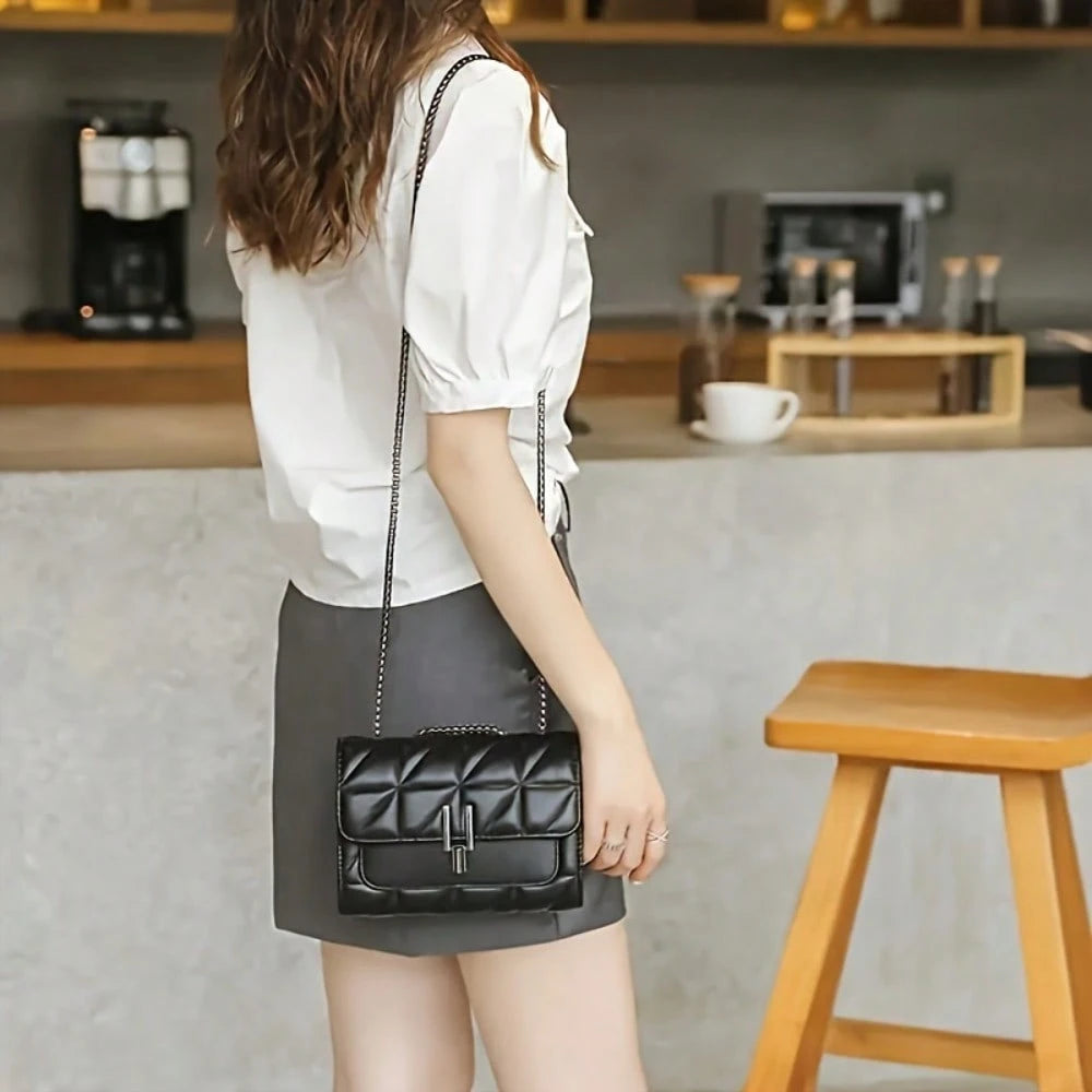 LEATVOOK Elegant Black Quilted Crossbody Bag For Women With Golden-Tone Clasp & Metal Chain Strap
