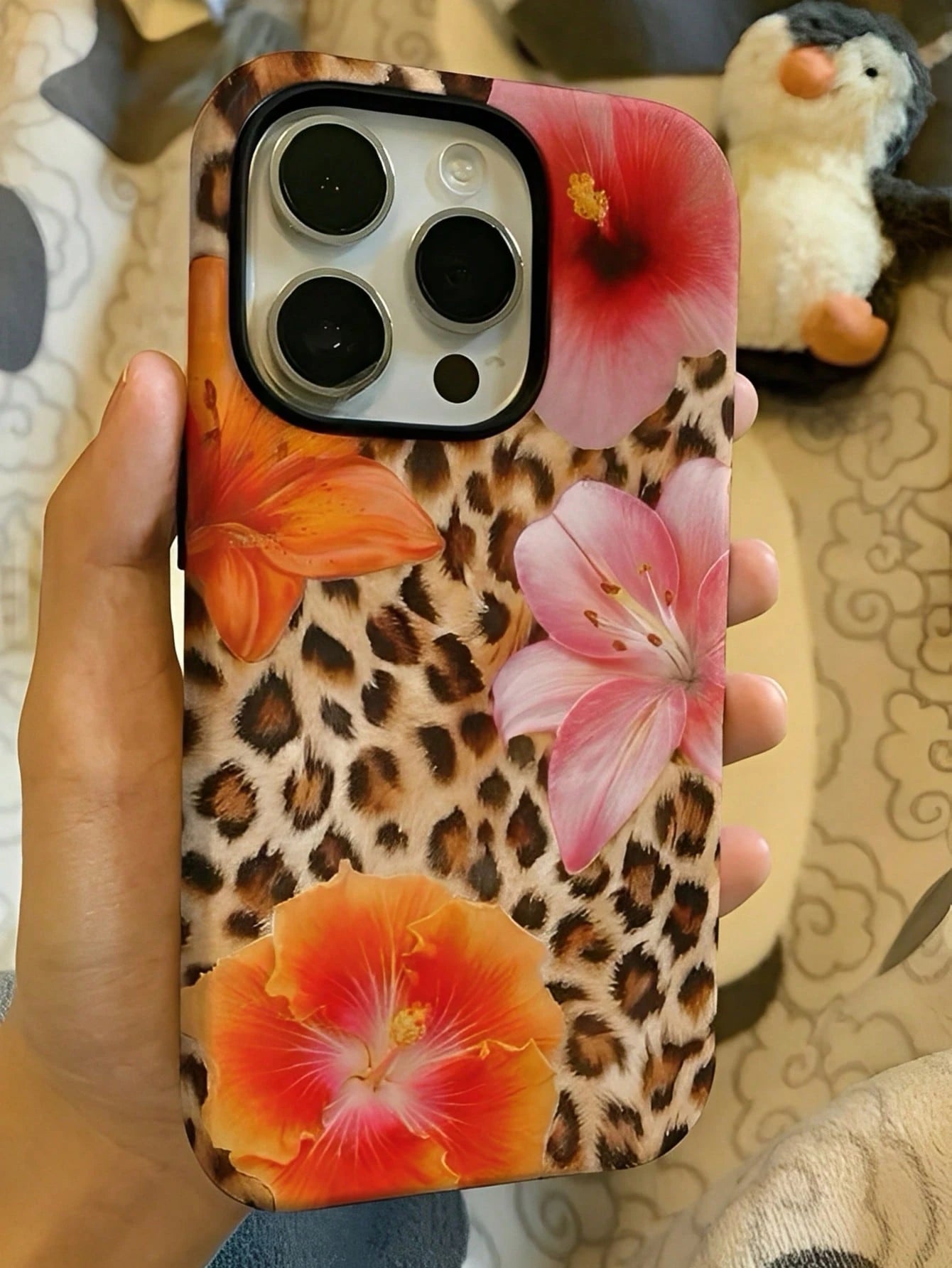 Leopard Print With Chinese Hibiscus Flowers Two-In-One Matte Texture Phone Case Suitable For Compatible With Iphone17,16, 15, 14, 13, 12, 11, PRO MAX,PLUS,AIR,X,XS,As Well As, Galaxy S21/22/23/24/25