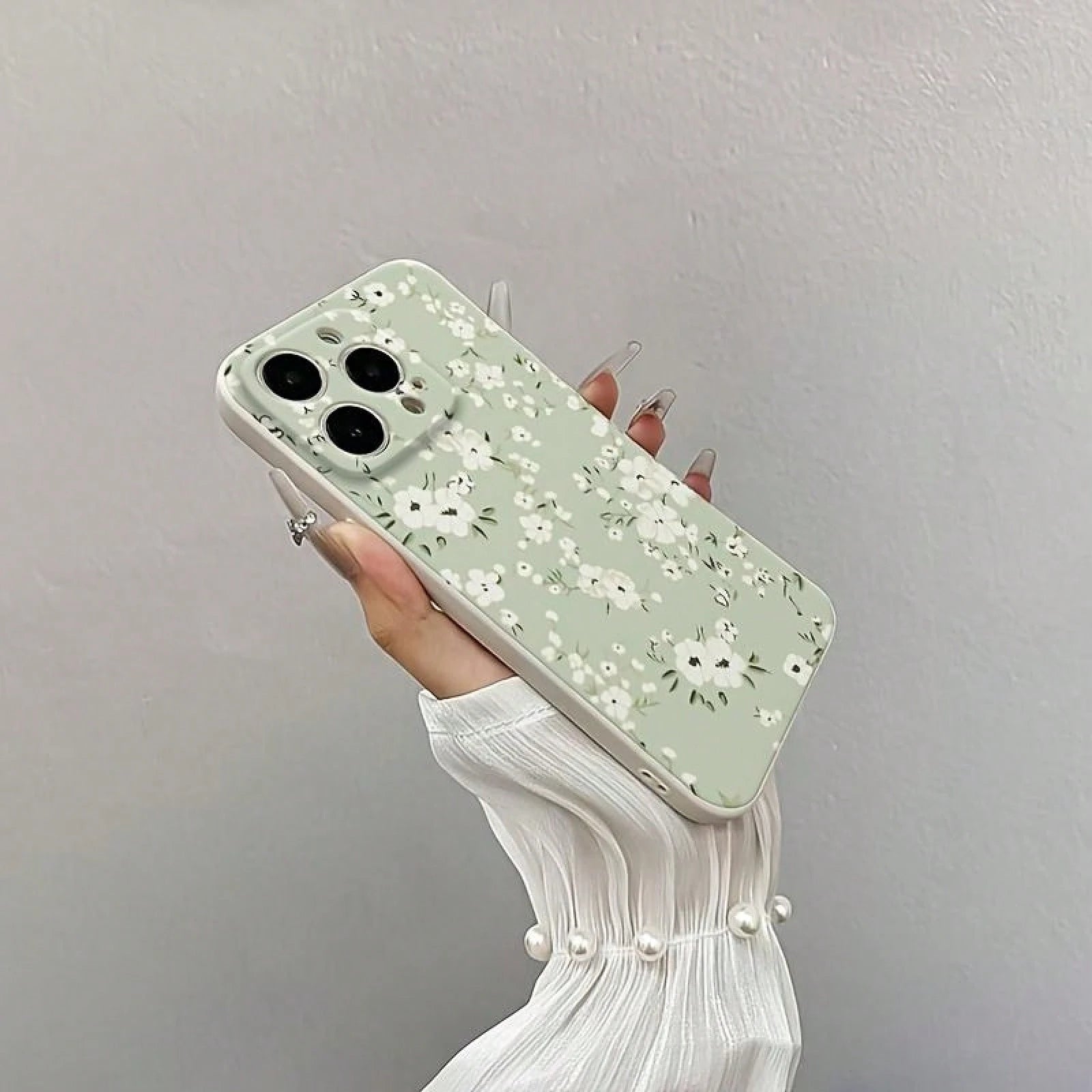 Light Green And White Flower Fresh Pattern, Drop-Proof And Shockproof Fashionable Mobile Phone Case, Suitable For  16 Plus 15 Pro Max 14 13 12 11 Pro Max X/XS XS MAX 16E, Can Be Given As A Gift To Fr