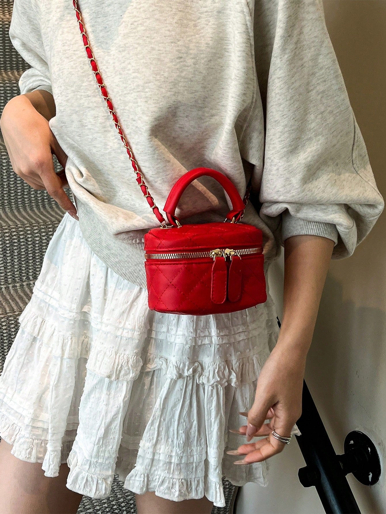 Lightweight Mini Bag, Chain Bag, Quilted Bag, Handbag, Bucket Bag, Suitable For Girls, College Students And Office Ladies, Great For Office, University, Work, Commuting, Outdoor Activities, Travel And
