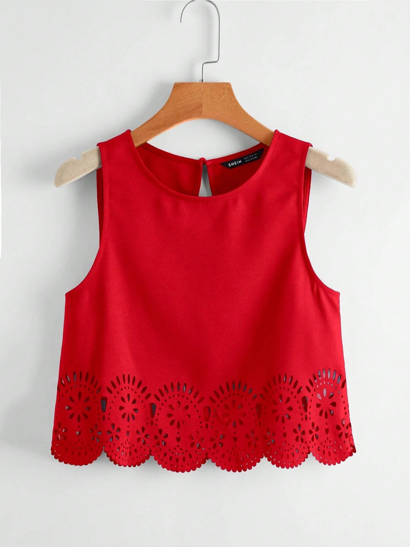 LUNE Laser Cut Scallop Trim Tank Top,Casual