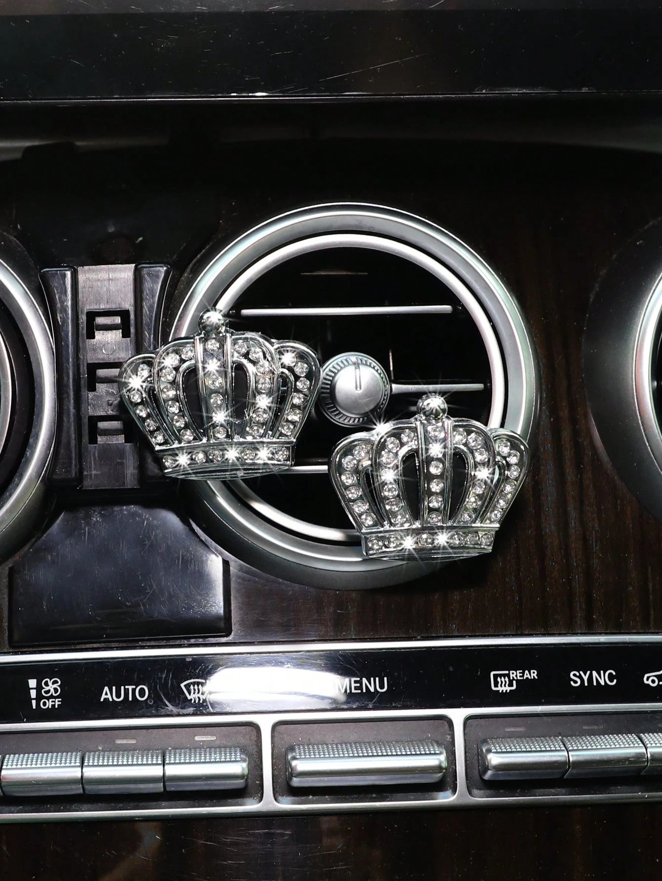 MEIKAXIU 2pcs Car Air Vent Decor Metal Crown Rhinestone Decoration With Fragrance, Unisex Car Interior Accessories