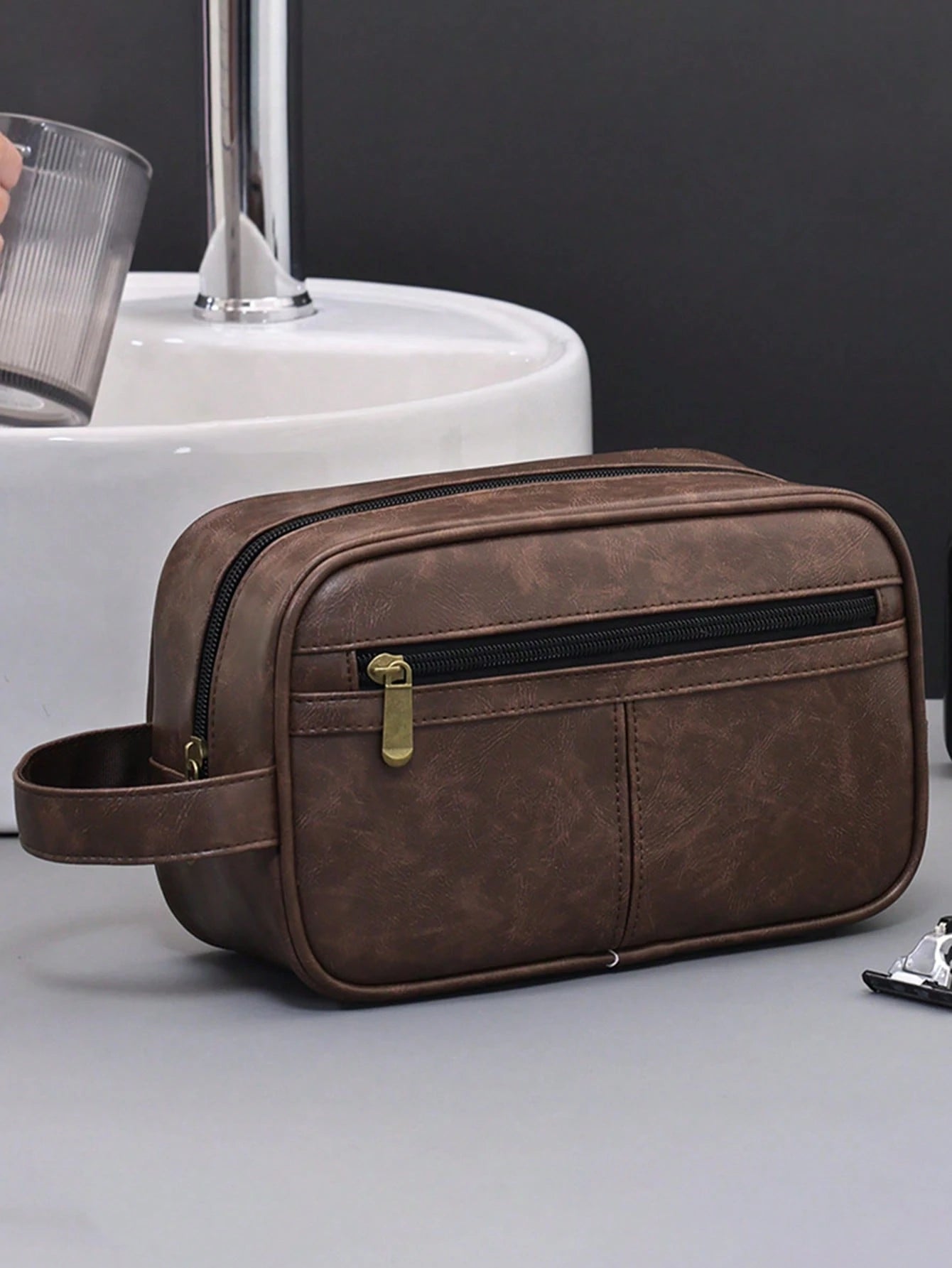 Men's Business Travel Portable Clutch Bag, PU Men's Toiletry Bag With Wet And Dry Separation, Zoned Storage, High-Quality Large Capacity Pillow Bag, Retro Storage Bag Men's Gifts Vintage Valentine's D