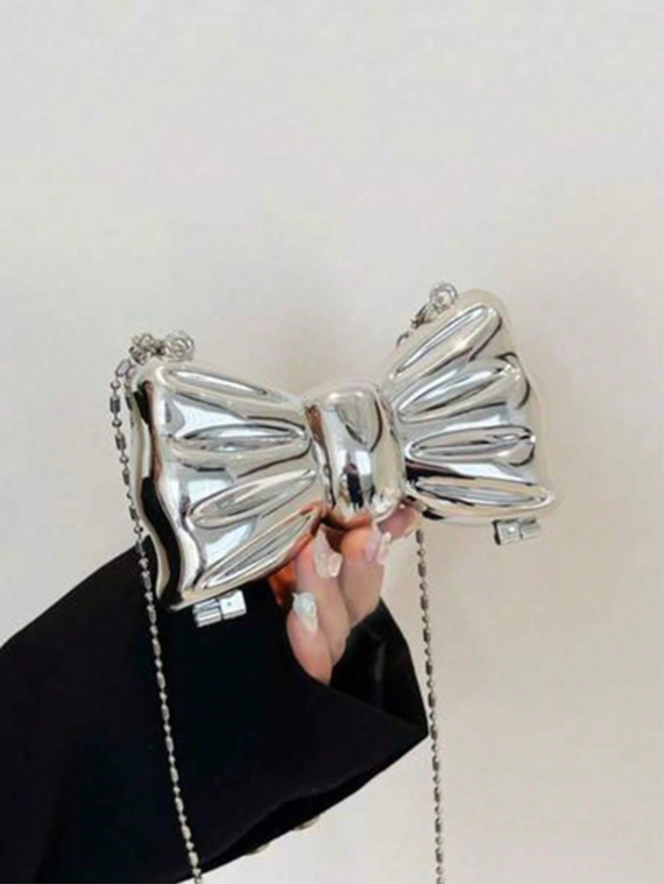 Mini Bowknot Mini Evening Bag, Small Personalized Fashion Chain Lipstick Bag For Women, Suitable For Valentine's Day, Party, Date, Decorative Shoulder Crossbody Bag, Coin Purse, Silver, Gold Earphone