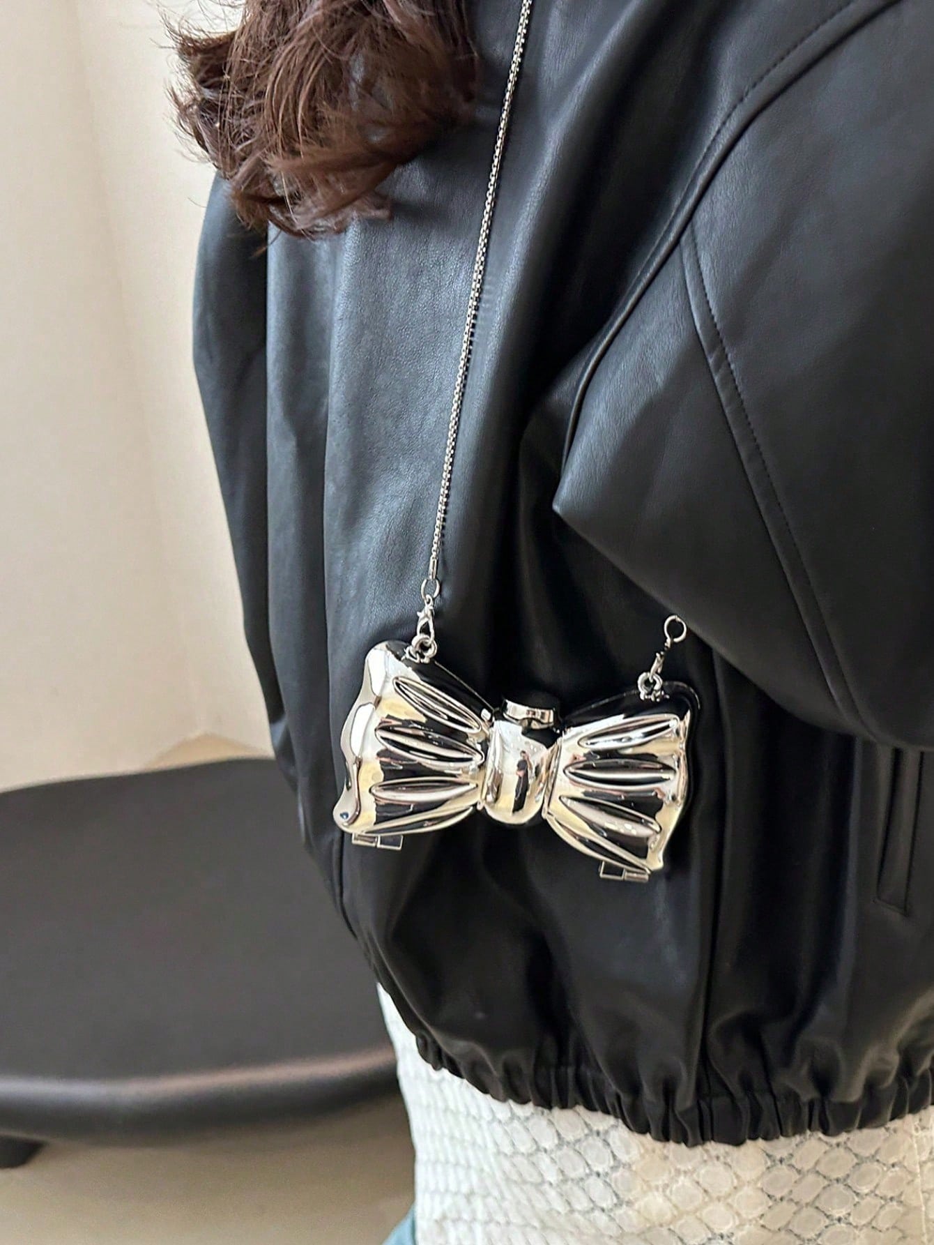 Mini Bowknot Mini Evening Bag, Small Personalized Fashion Chain Lipstick Bag For Women, Suitable For Valentine's Day, Party, Date, Decorative Shoulder Crossbody Bag, Coin Purse, Silver, Gold Earphone