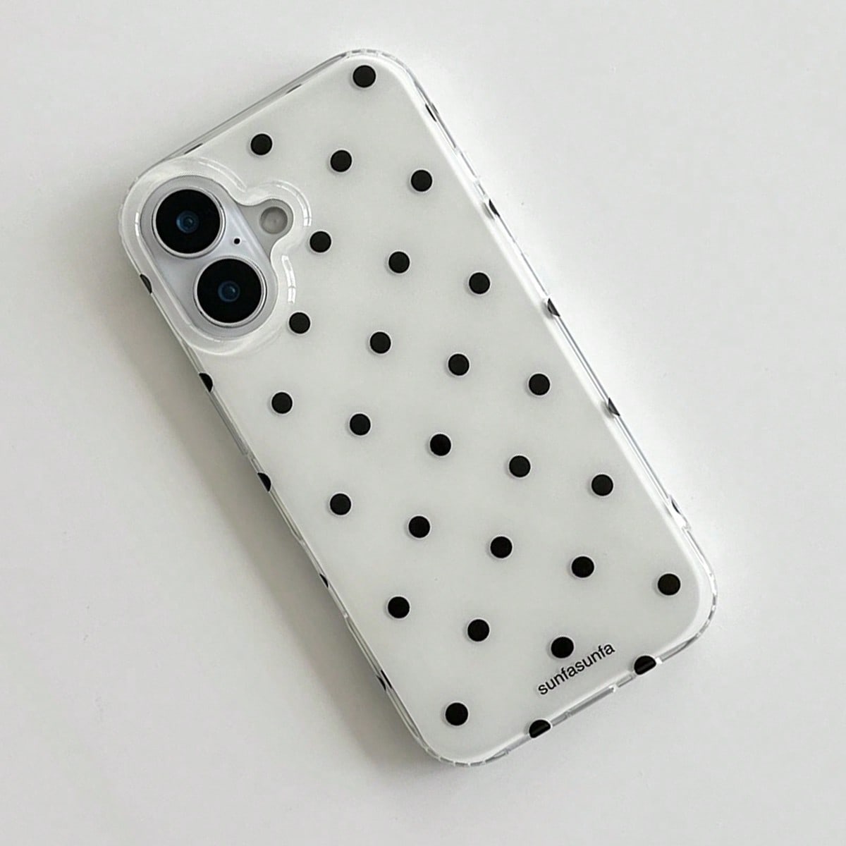 Minimalist Cute Black & White Polka Dot Pattern Fashion Phone Case, Compatible With Apple 11 To 17 Series Including Pro Max