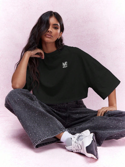MISSGUIDED Oversized Crop Top Casual Drop Shoulder Three Quarter Sleeve Logo Embroidered Cotton Blend Athleisure Fall Fashion Boxy Fit Street Style Urban Wear