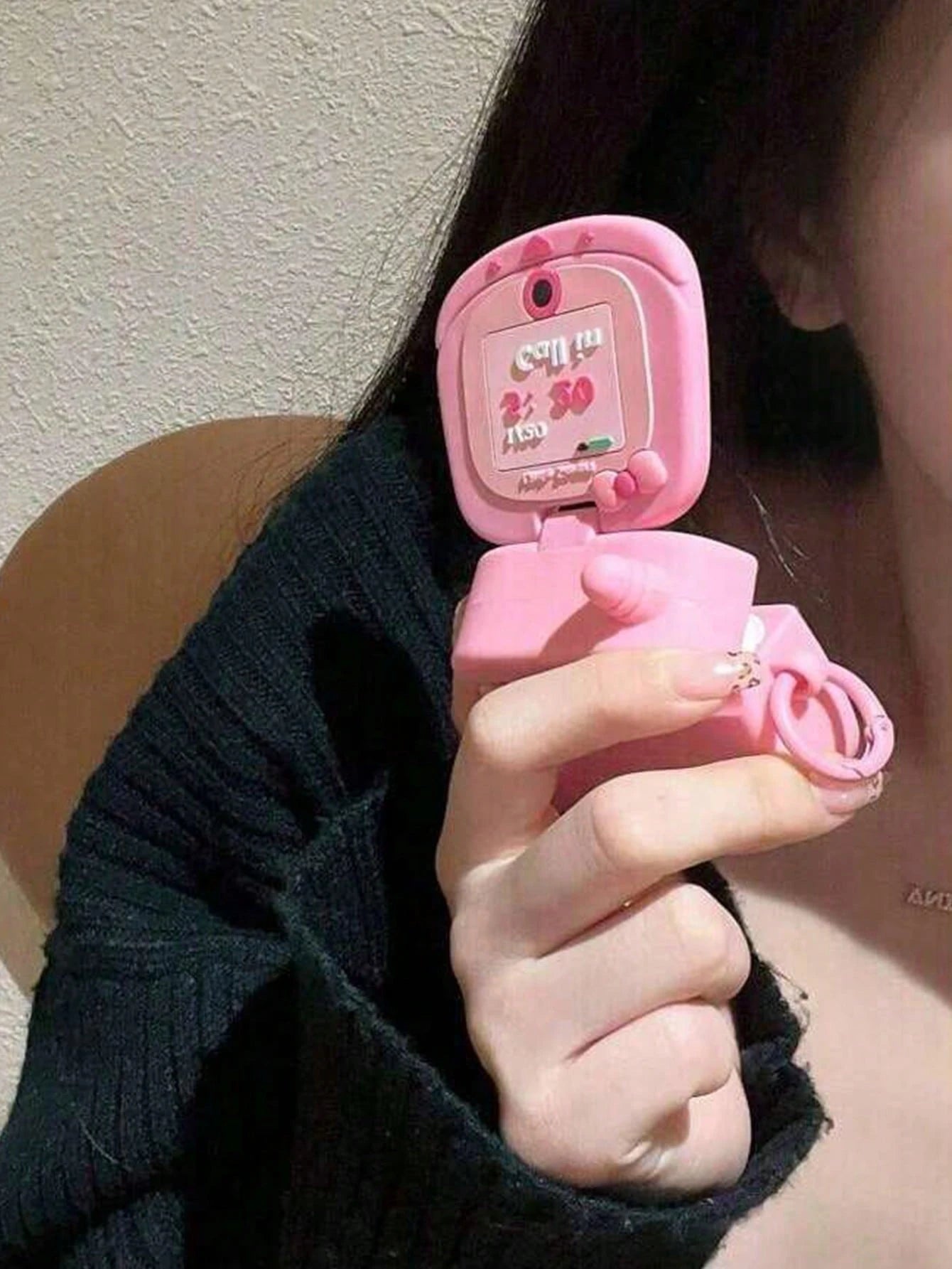 Mobile Phone Element Cute Pink Soft Silicone Vintage Flip-Phone Shaped Bluetooth Earphone Case With Mirror Compatible With AirPods 1/2/Pro/3/Pro (2nd Generation) Birthday Gift