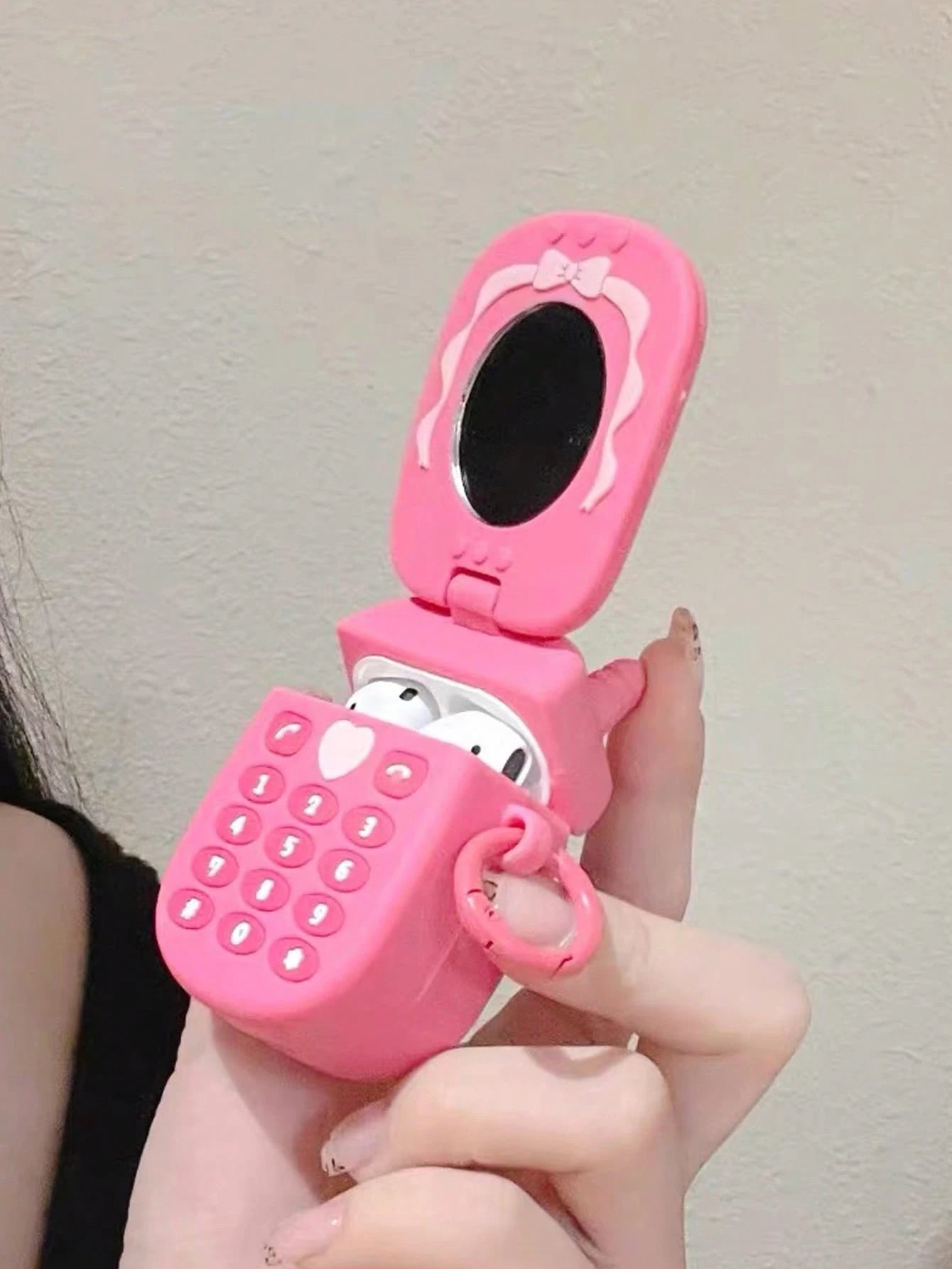 Mobile Phone Element Cute Pink Soft Silicone Vintage Flip-Phone Shaped Bluetooth Earphone Case With Mirror Compatible With AirPods 1/2/Pro/3/Pro (2nd Generation) Birthday Gift