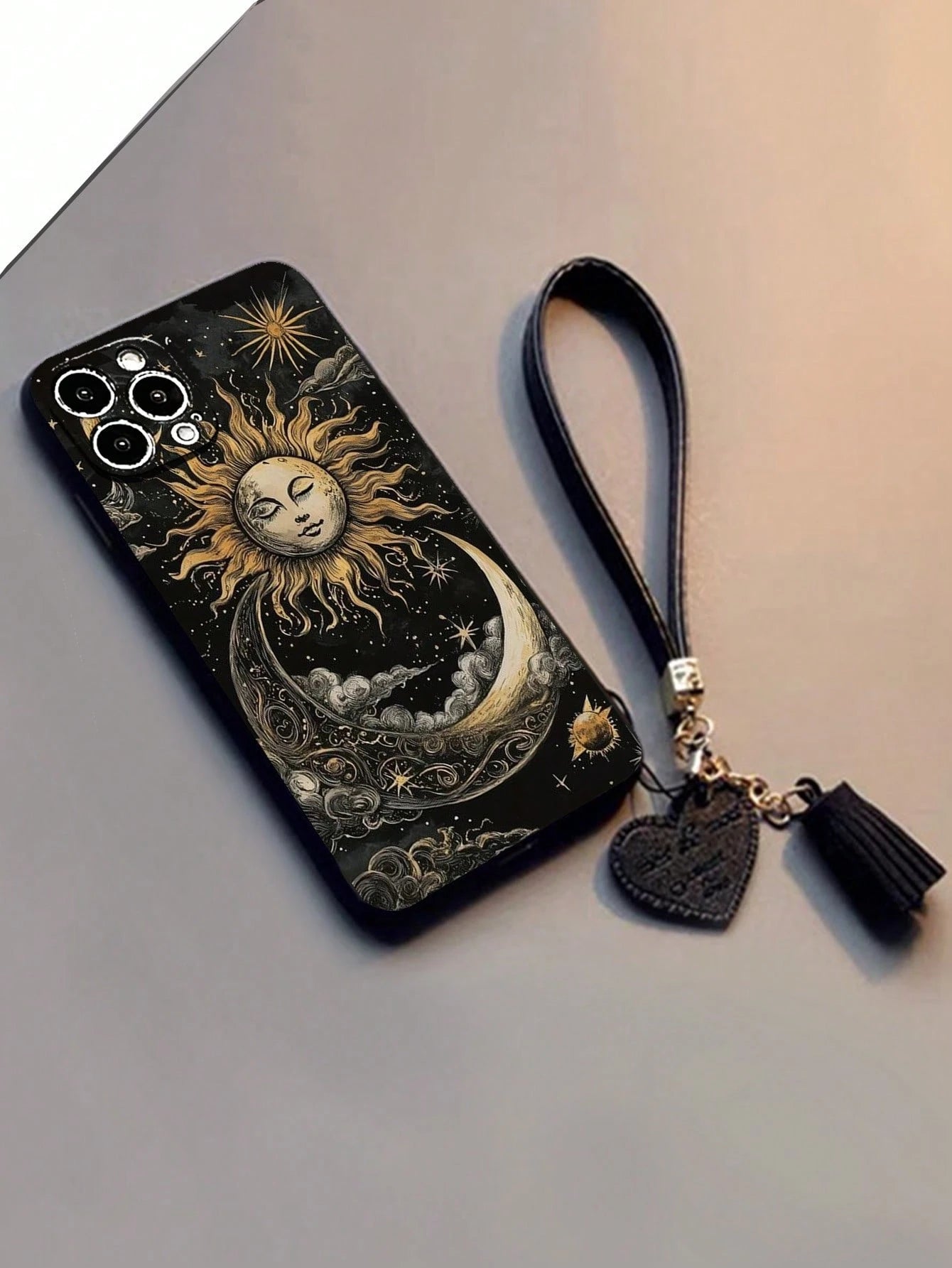 Moon Leather Black Shock-Proof 1pc Perforated Edged Black Moon 3D Print Shock-Proof Protective Phone Case With New Design Leather Heart Lanyard DIY Phone Accessory, Short Wrist Strap Tassel Pendant Ch