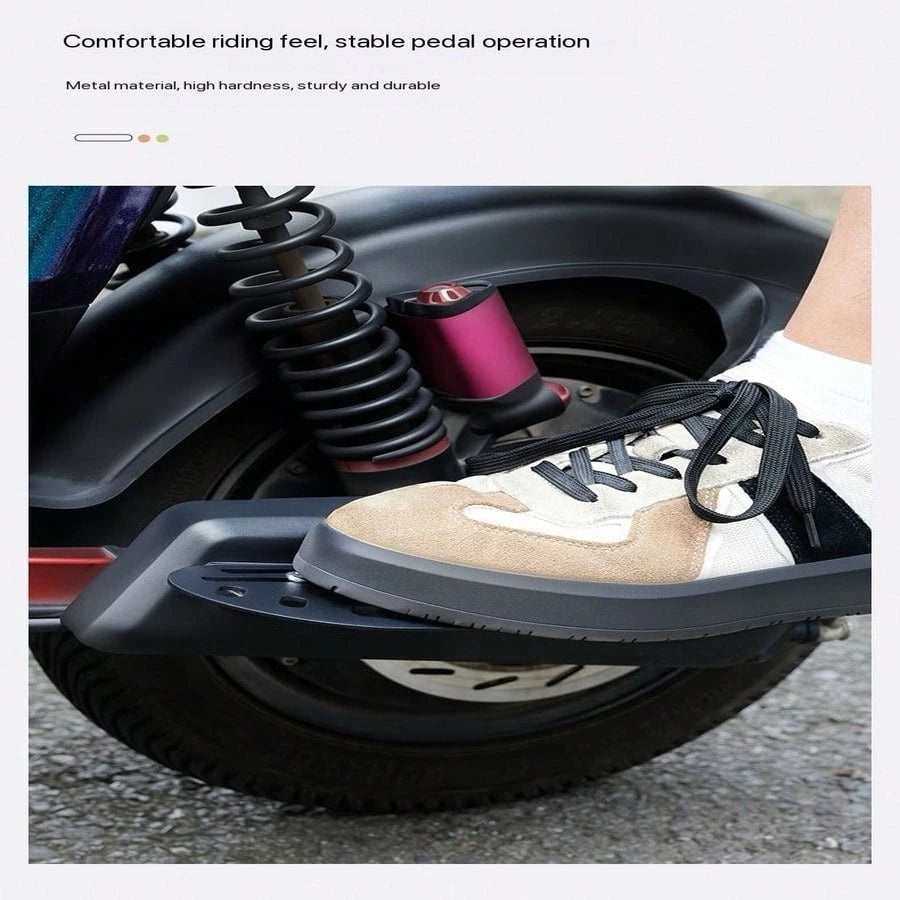 Motorcycle Foot Pedal Foot Pad Universal Wide Metal Footboard Modification Front Footboard Rear Footrest Foot Pedal Durable