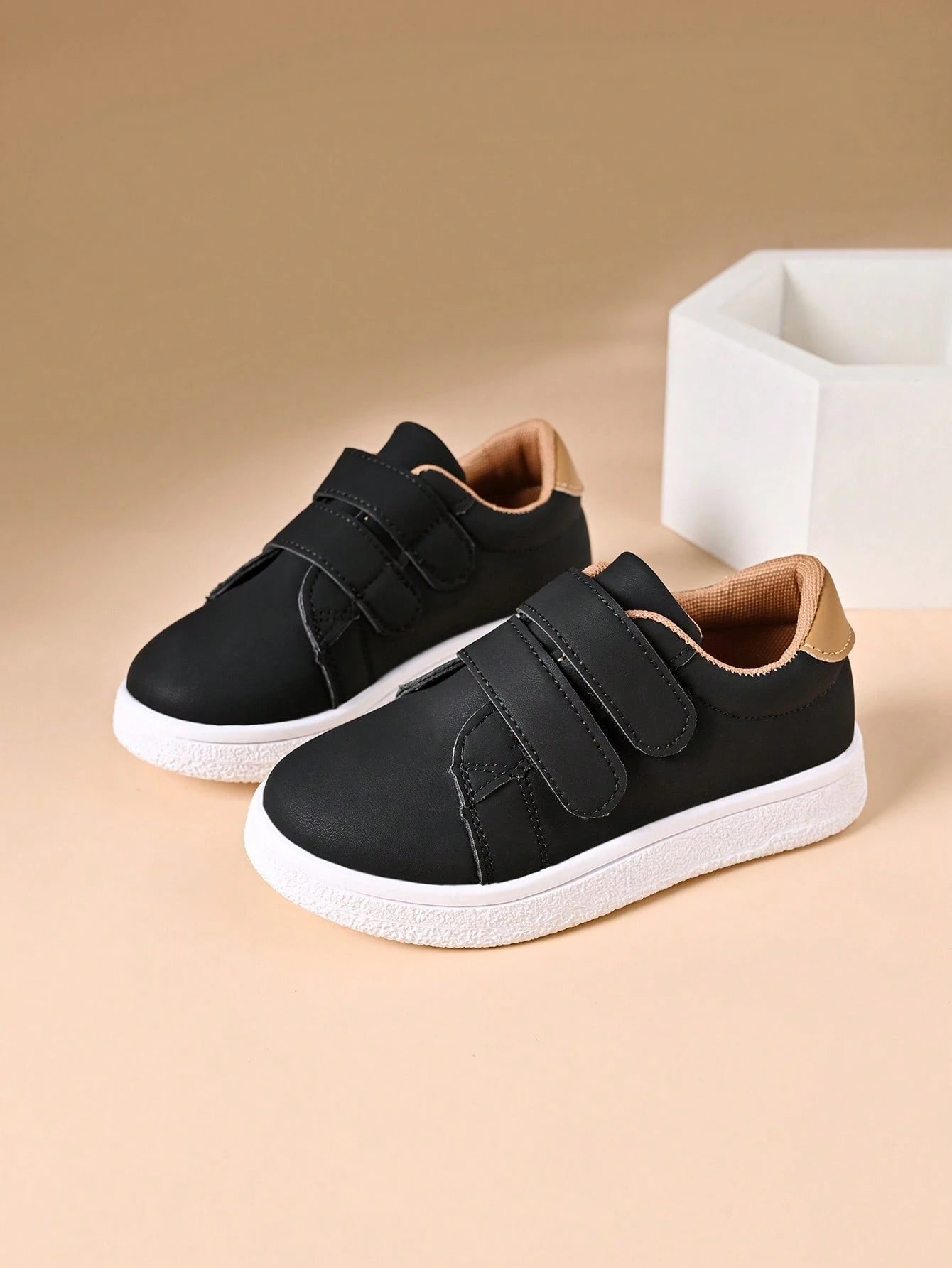New Baby Casual Sports Style Skate Shoes With Comfortable Lining