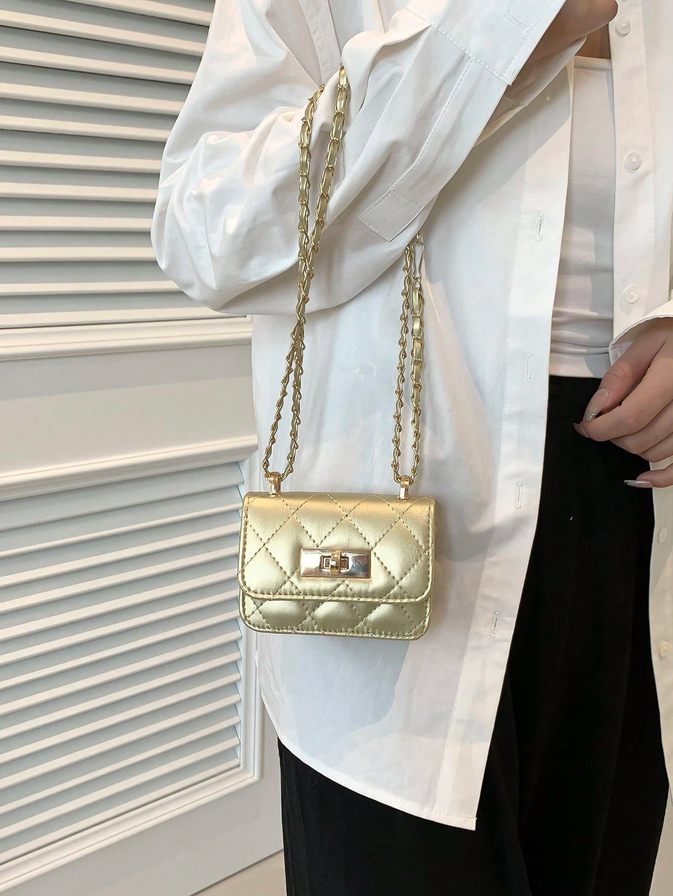 New Mini Square Bag Women Handbag Diamond Pattern Stitching Shoulder Bag Woven Chain Bag Flip Small Bag Cute Diagonal Cross-Body Bag