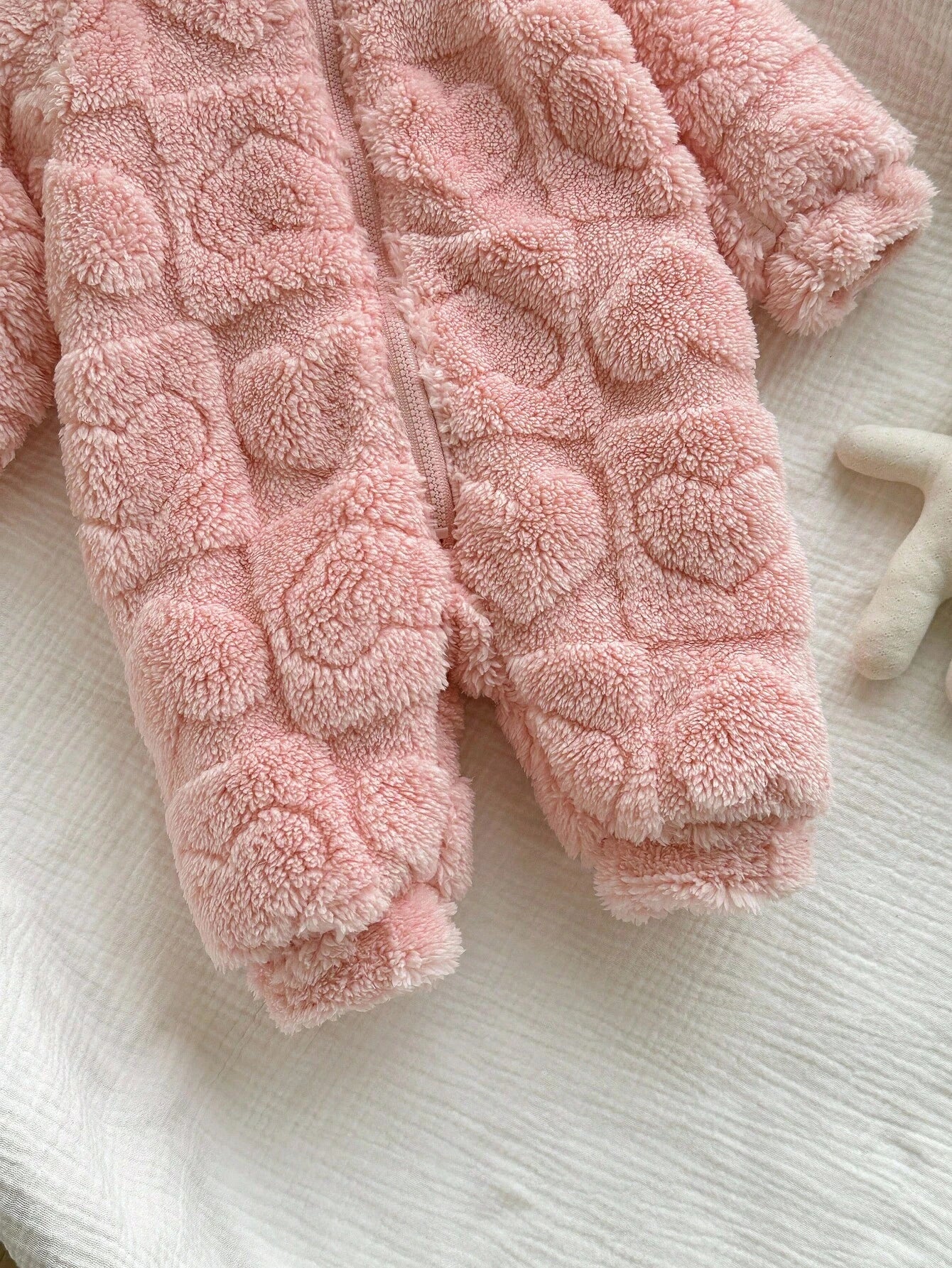 Newborn Baby Girl Cute 3D Ear Fluffy Pink Heart Pattern Zip-Up Hooded Jumpsuit, Autumn/Winter