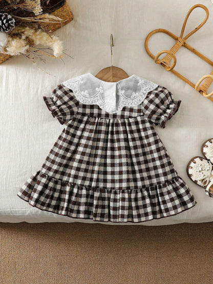 Newborn Cute Cartoon Heart Pattern Suspender Bow Decor Princess Dress, Suitable For Spring/Summer Outings, Vacations And Parties