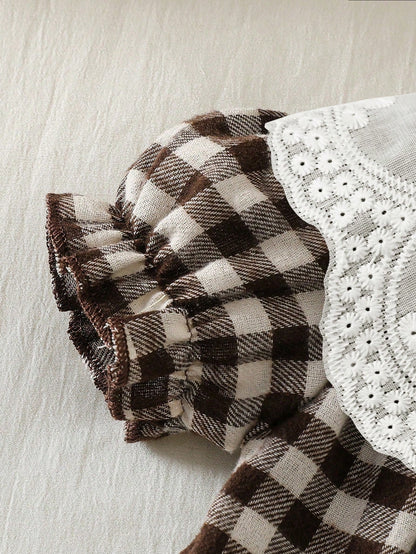 Newborn Cute Cartoon Heart Pattern Suspender Bow Decor Princess Dress, Suitable For Spring/Summer Outings, Vacations And Parties