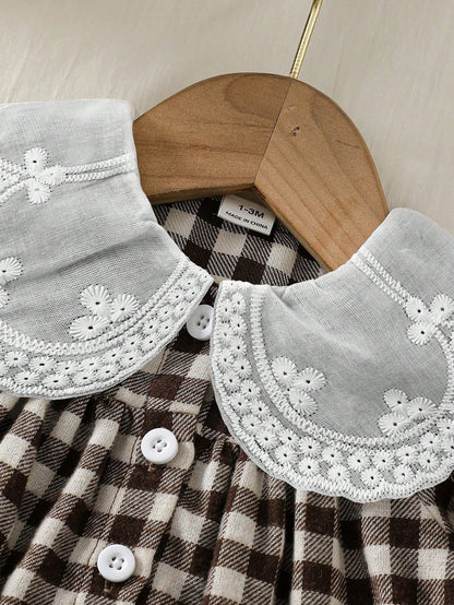 Newborn Cute Cartoon Heart Pattern Suspender Bow Decor Princess Dress, Suitable For Spring/Summer Outings, Vacations And Parties