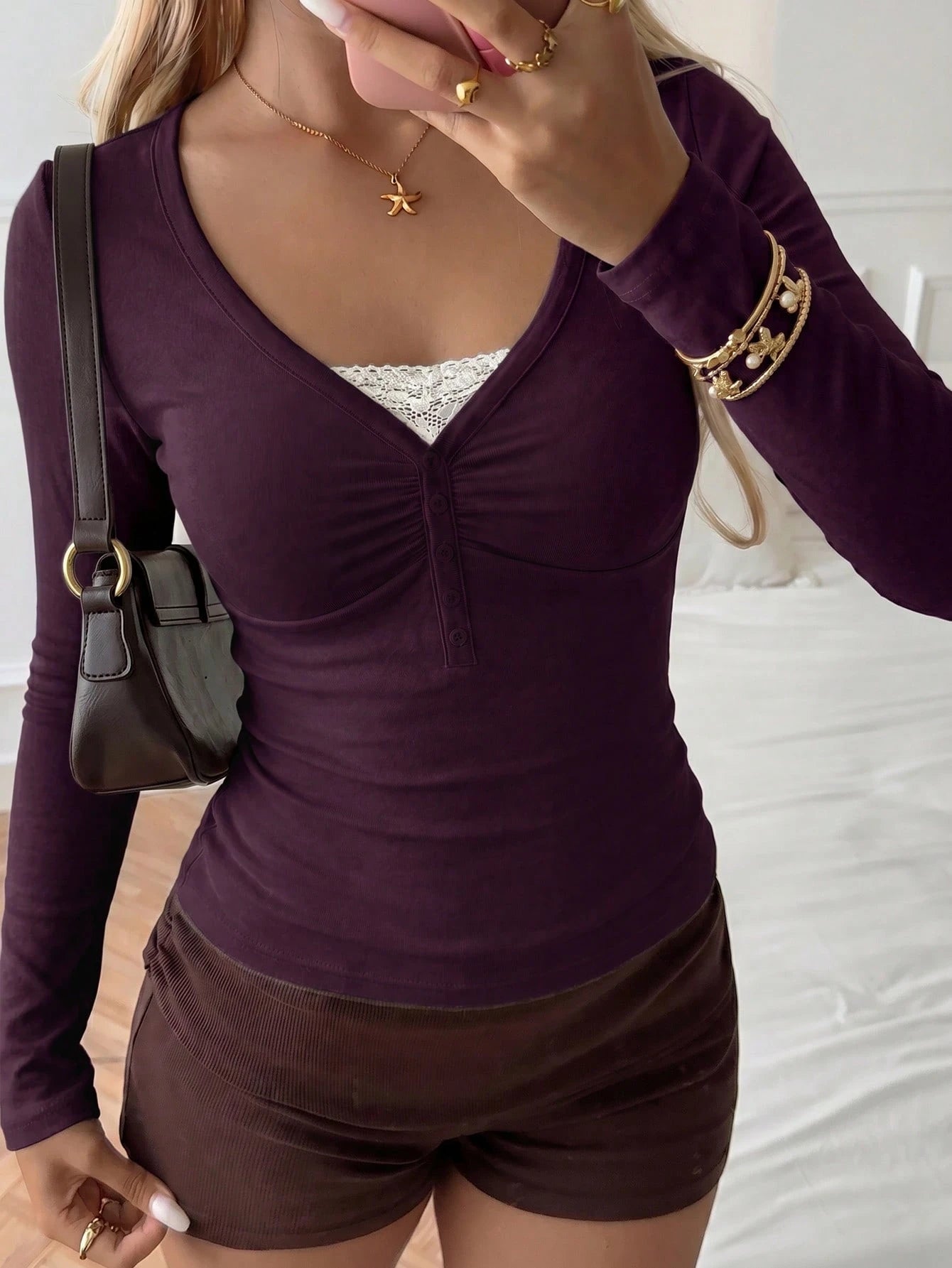 NOIRLYN Women's Y2K Autumn Casual Sexy Solid Color Lace Contrast Fitted Long Sleeve V-Neck Top, Suitable For Daily Commute Wear