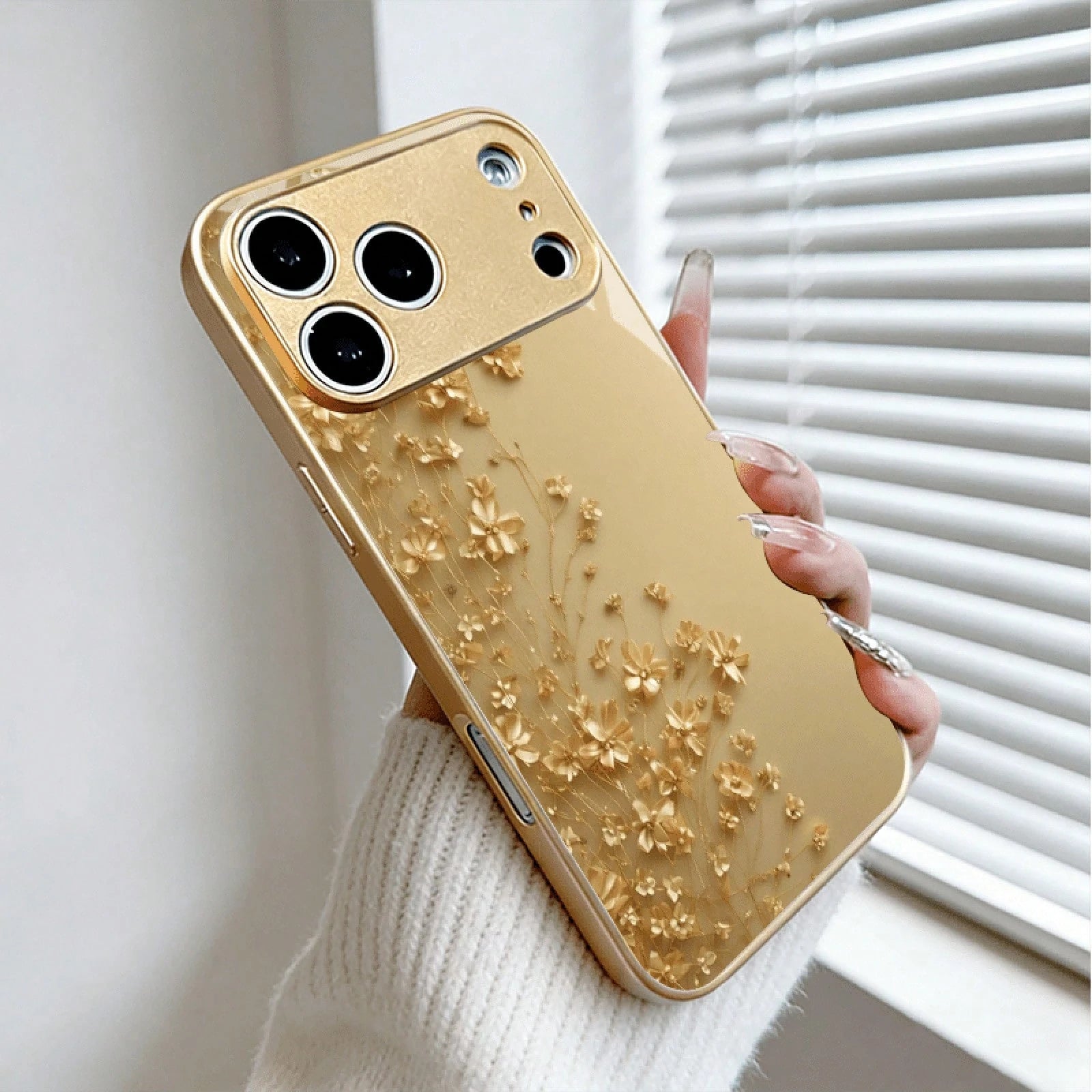 Phone Case- Exquisite And Elegant Golden Flower Print Pattern Metallic Paint Glass Phone Case For Iphone 17/16/16Pro/16Promax/16Plus/16E, 15/15Plus/15Pro/15Promax, 14/14Plus/14Pro/14Promax, 13/13Pro
