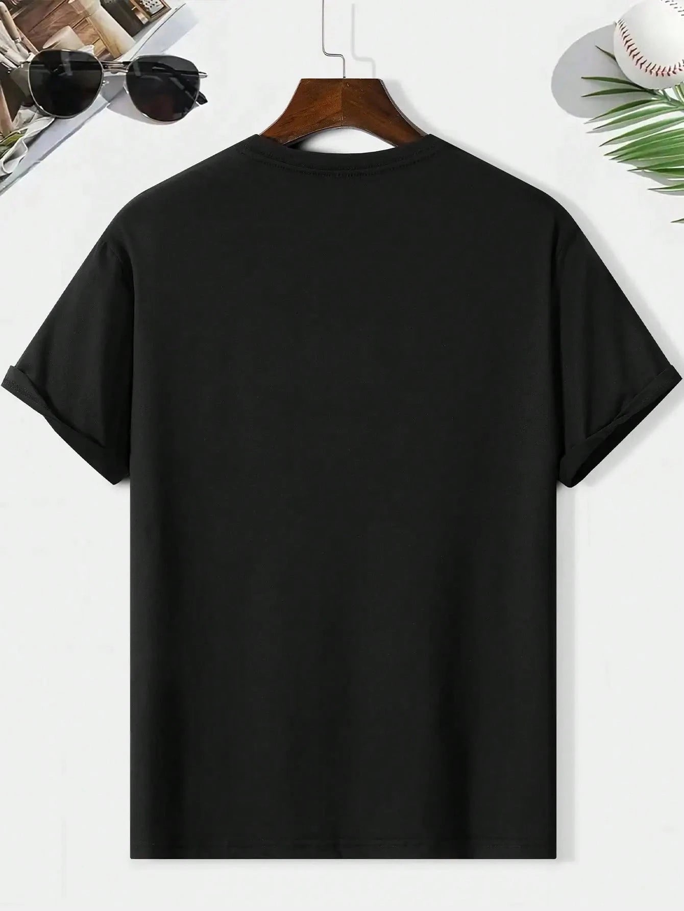 Plus Size- Plus Size- A Stylish Casual Round-Neck T-Shirt For Women In Plus Size, Featuring A Rock-Inspired Self-Mockery Design Of 'MOMBIE' With A Skeleton Hand Making A Rock Gesture, Perfect For Sp