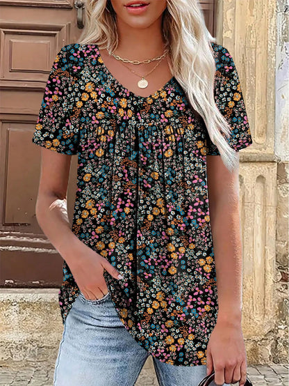 Plus Size Women Fashion Ditsy Floral Pleated V-Neck Short Sleeve Casual T-Shirt Summer Vacation
