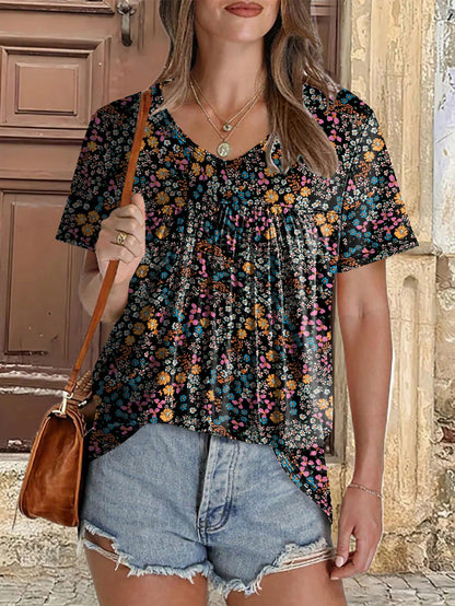 Plus Size Women Fashion Ditsy Floral Pleated V-Neck Short Sleeve Casual T-Shirt Summer Vacation