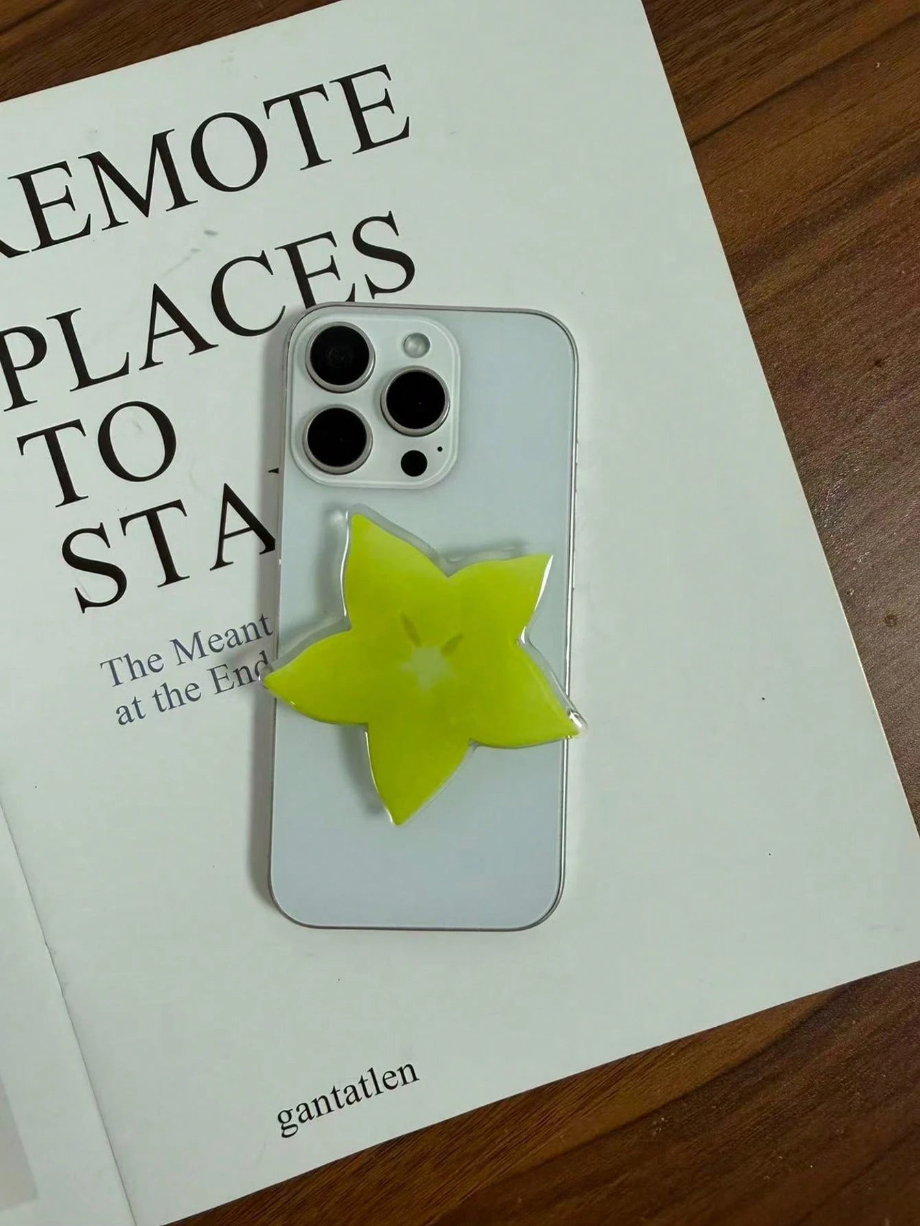 Pumpkin Starfruit Phone Stand, Stable Desktop Phone Holder With Telescopic Stand And Pop-Out Socket Phone Grip