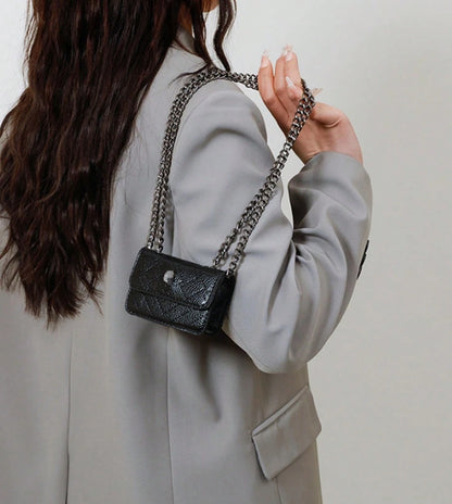 Quilted PU Square Crossbody Bag, Magnetic Closure Metal Chain Shoulder Purse With Card Slots, Luxury Daily Women Tiny Bag Multiple