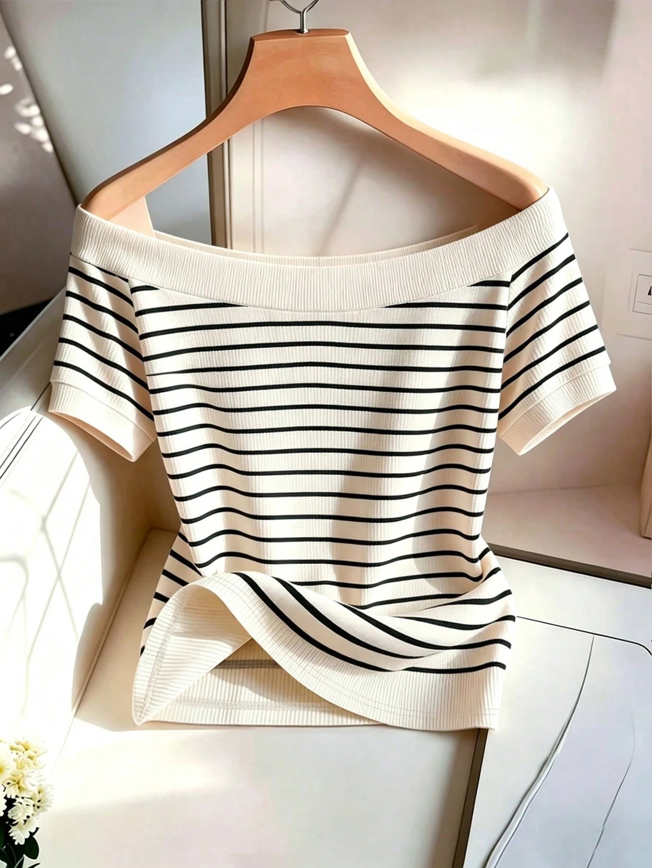 Rafferiza Elegant Fashionable Off-Shoulder Striped Print Slim Fit Commuter Daily Versatile Business Professional Travel Date Single Party Women's T-Shirt