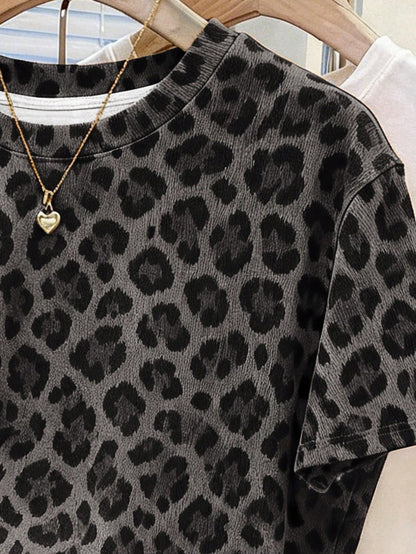 Resyla Leopard Print Digital Pattern Women's Casual Round Neck Short Sleeve T-Shirt, Gift For Friends