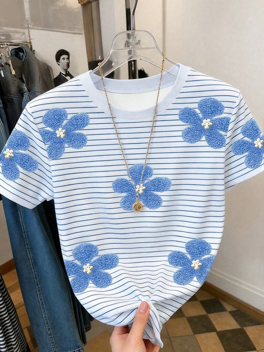 Resyla Striped 3D Floral Digital Print Pattern T-Shirt For Women
